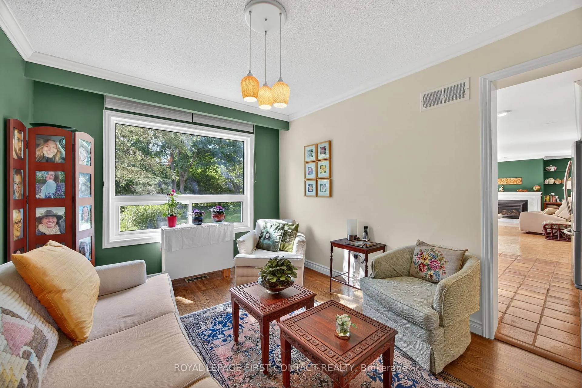 Photo 12 of 7 Maplecrest Road, Springwater, Midhurst — HOMEH