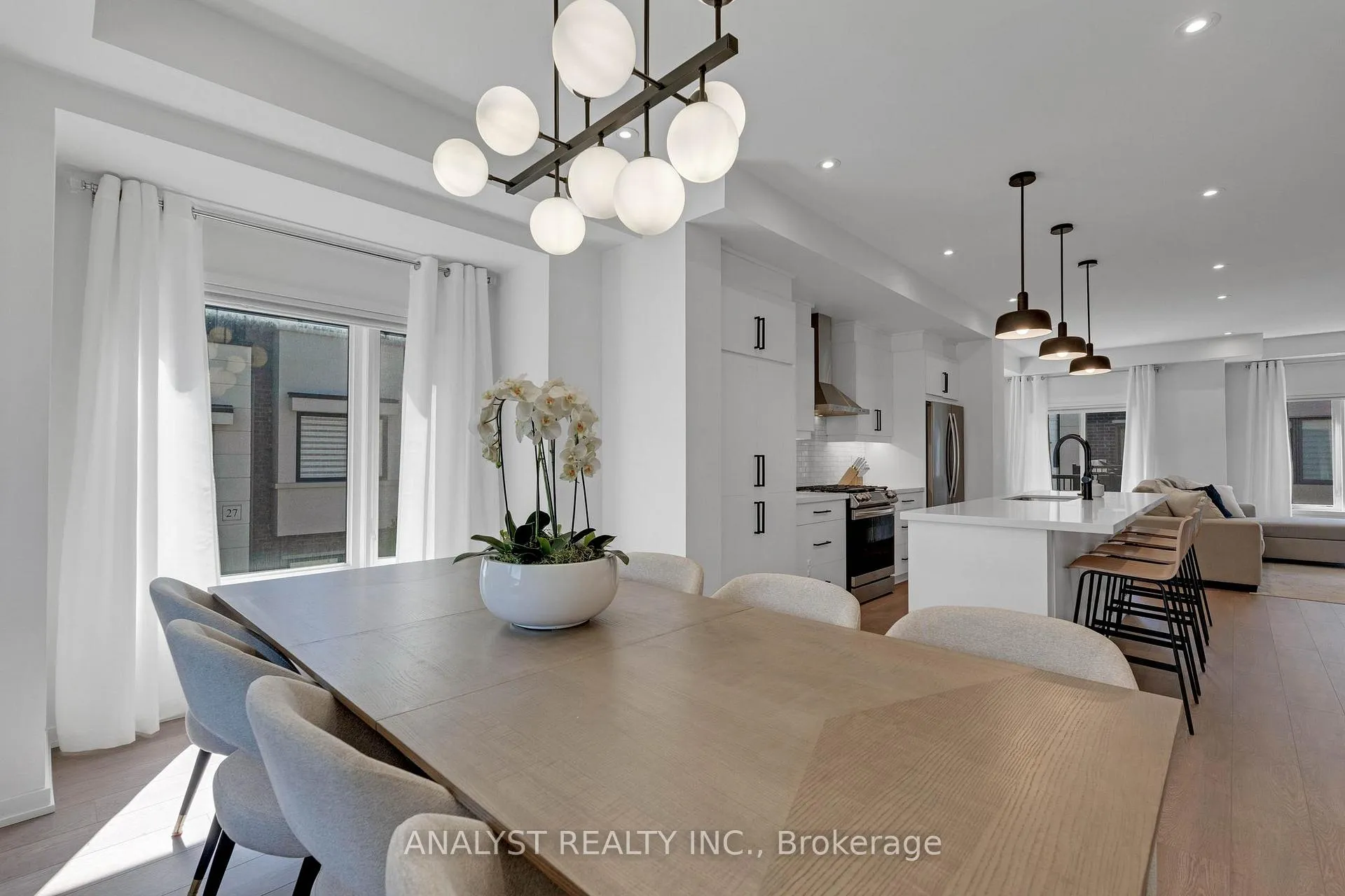 Photo 15 of 28 Queensland Crescent, Caledon, Bolton East — HOMEH