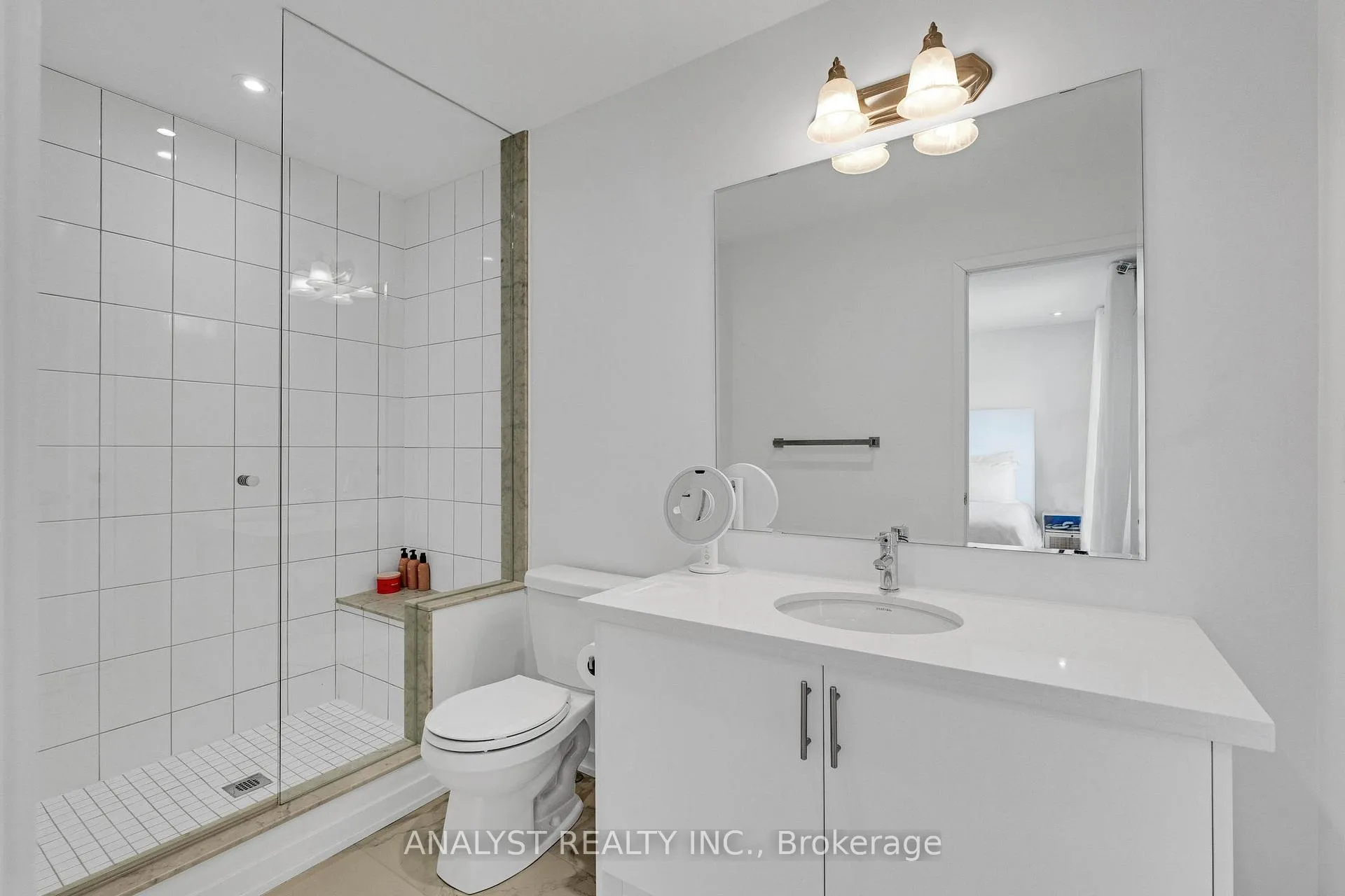 Photo 20 of 28 Queensland Crescent, Caledon, Bolton East — HOMEH