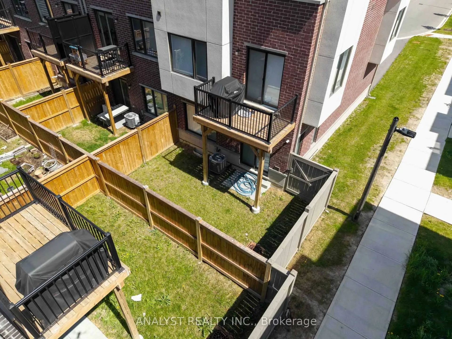 Photo 33 of 28 Queensland Crescent, Caledon, Bolton East — HOMEH