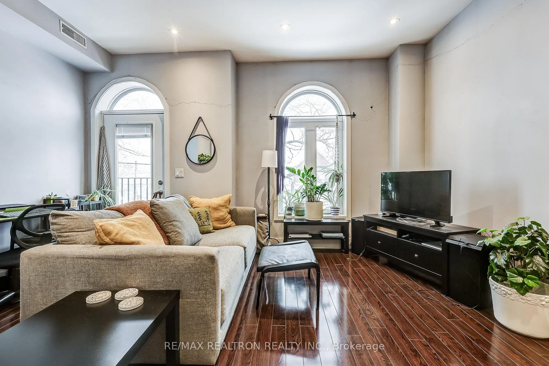 Photo 2 of Unit 2nd Flr, 588 Ossington Avenue, Toronto, Palmerston-Little Italy — HOMEH