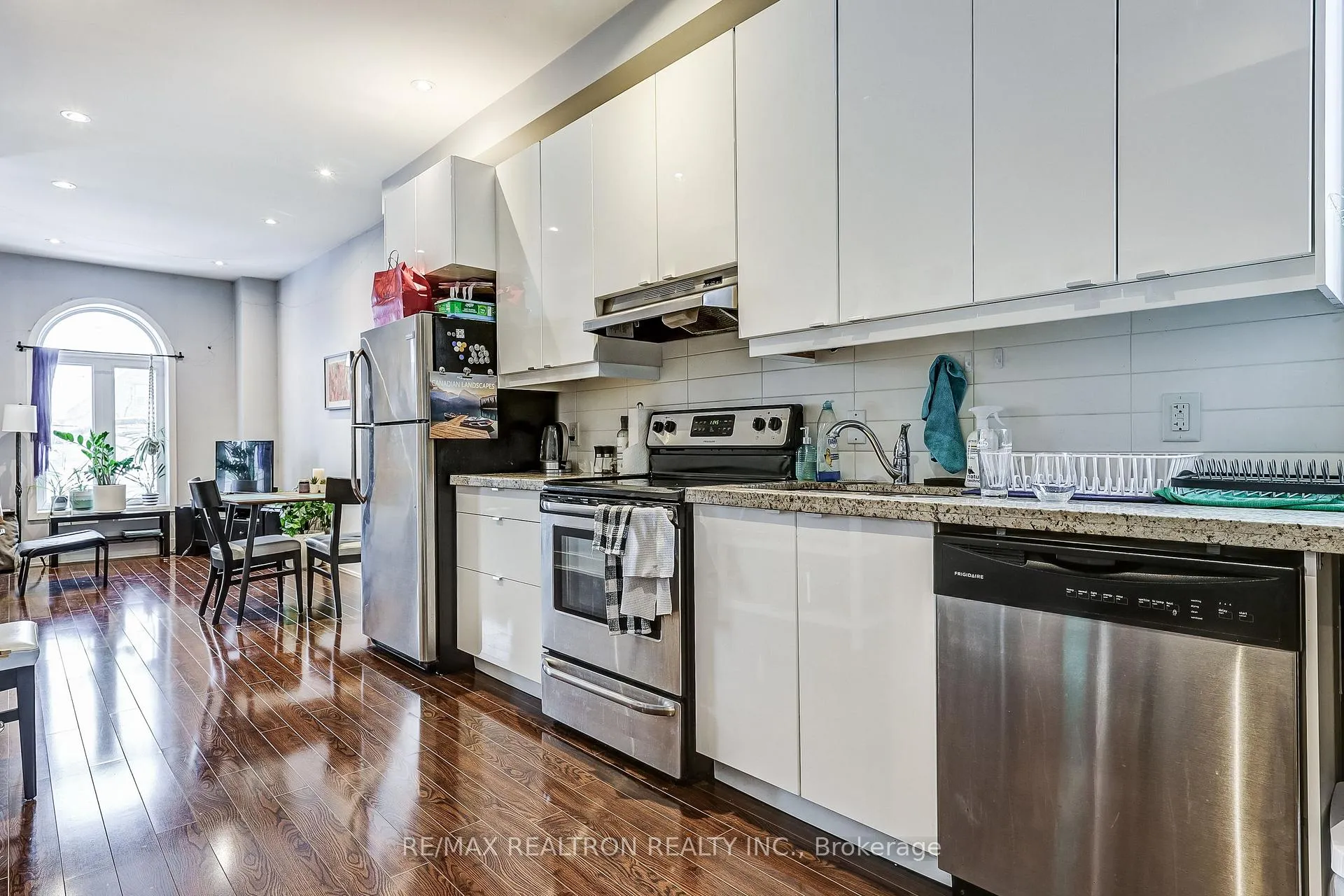 Photo 4 of Unit 2nd Flr, 588 Ossington Avenue, Toronto, Palmerston-Little Italy — HOMEH