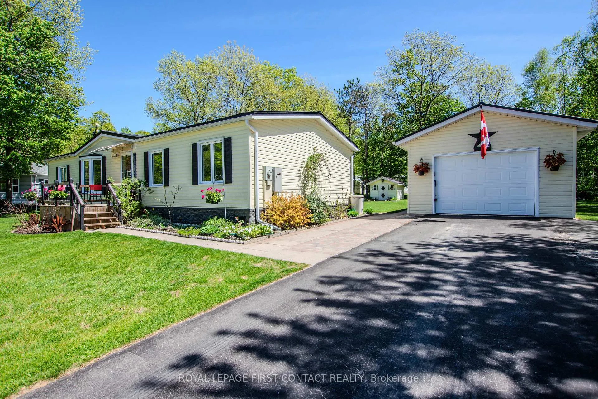 Photo 4 of Unit 63, 5411 Elliott Side Road, Tay, Rural Tay — HOMEH