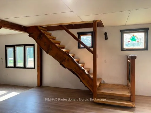Photo 17 of 3044 Gelert Road, Minden Hills, Snowdon — HOMEH