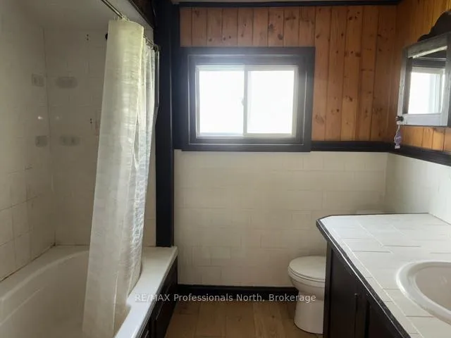 Photo 21 of 3044 Gelert Road, Minden Hills, Snowdon — HOMEH