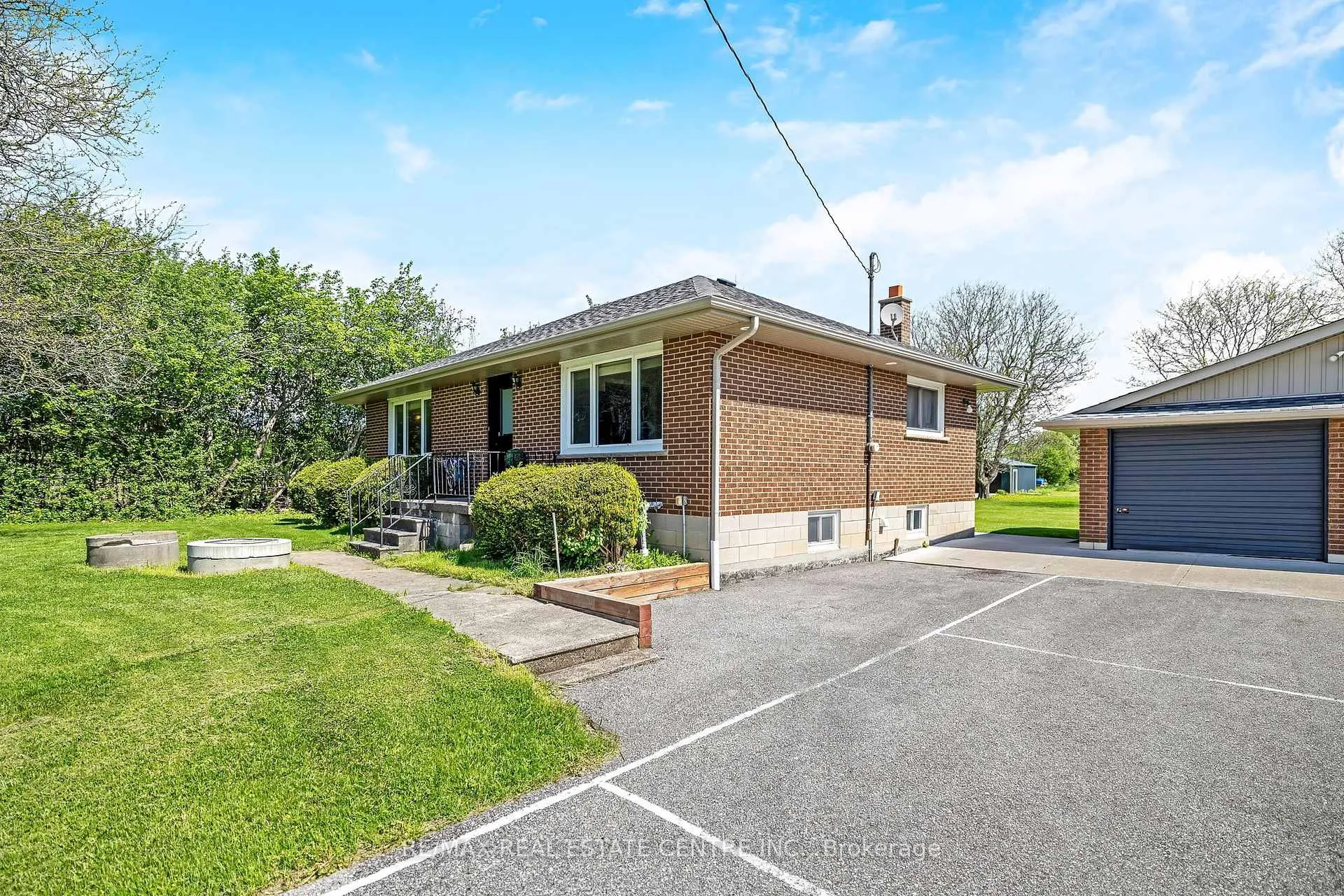 Photo 4 of 9095 Eighth Line, Halton Hills, Rural Halton Hills — HOMEH