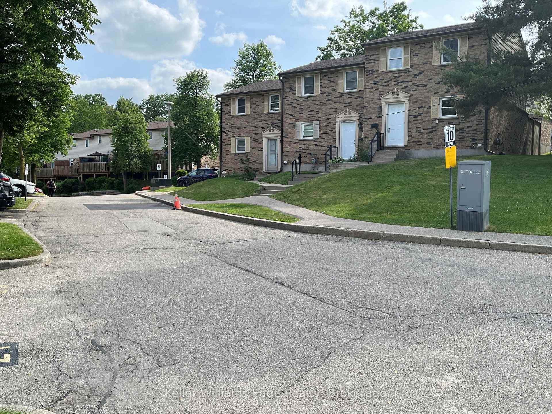 Photo 7 of Unit 10, 175 Cedar Street, Cambridge, Southwood - Kinbridge — HOMEH