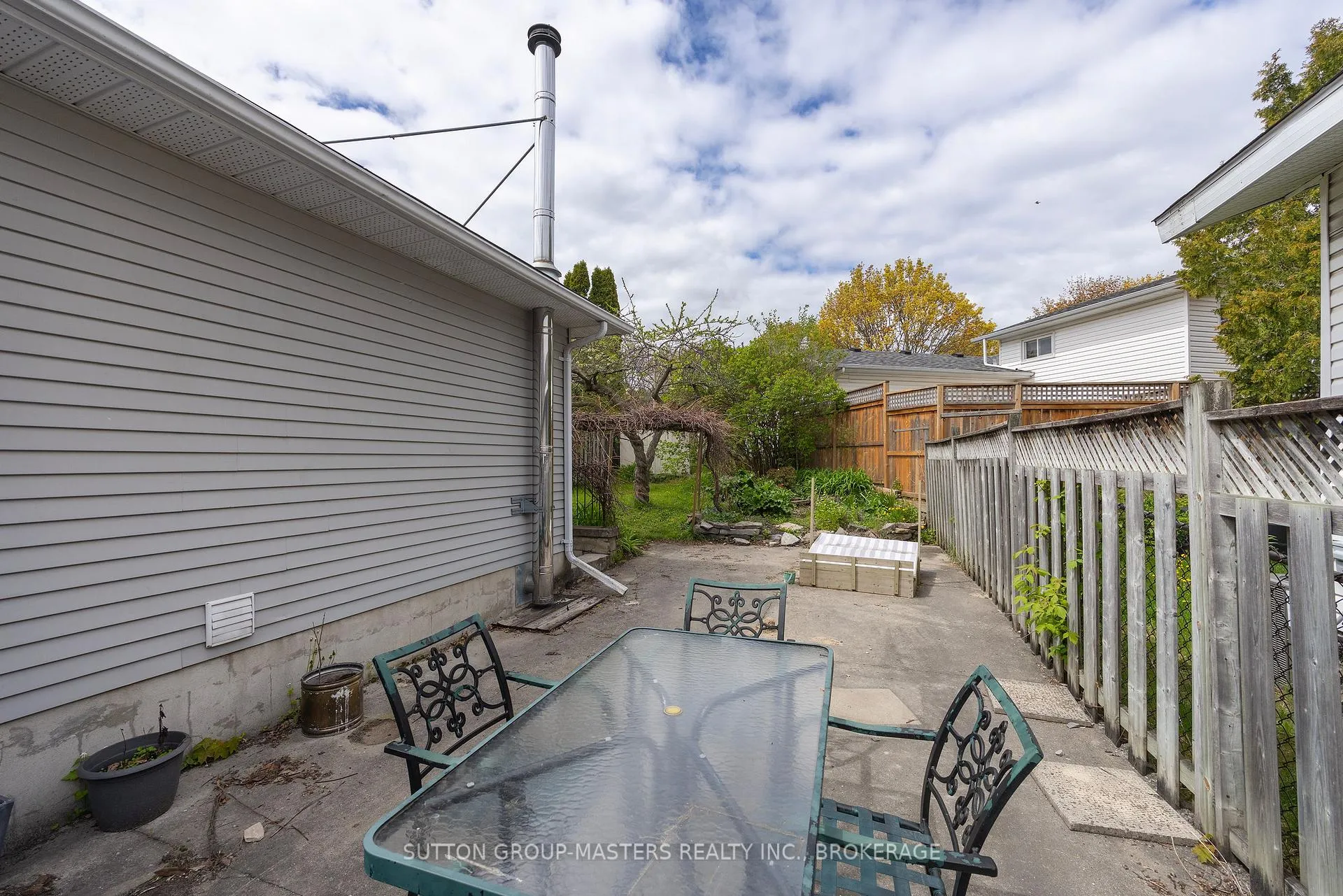 Photo 7 of 119 Dauphin Avenue, Kingston, Rideau — HOMEH