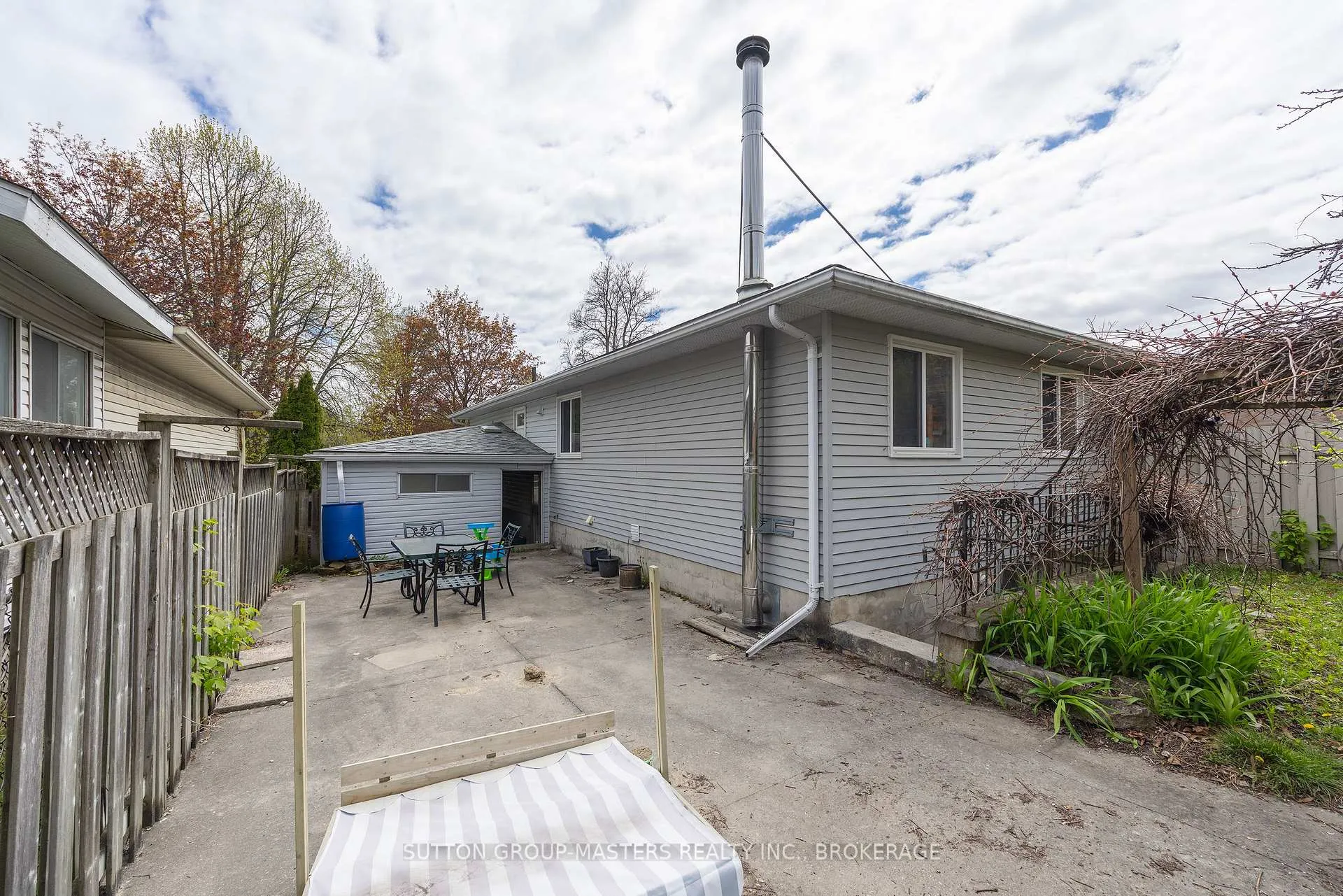 Photo 9 of 119 Dauphin Avenue, Kingston, Rideau — HOMEH