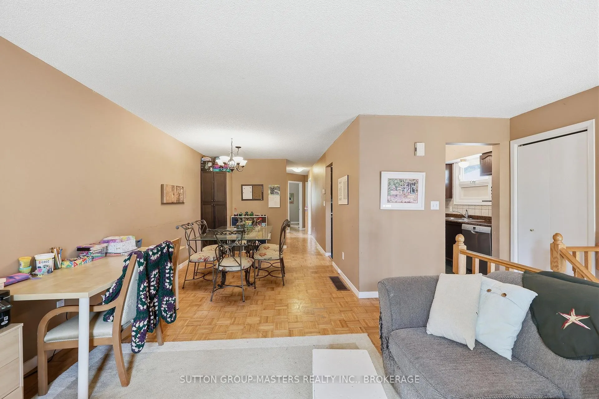 Photo 15 of 119 Dauphin Avenue, Kingston, Rideau — HOMEH
