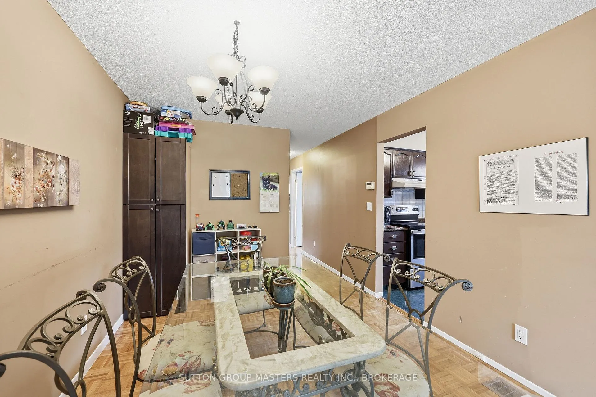 Photo 16 of 119 Dauphin Avenue, Kingston, Rideau — HOMEH