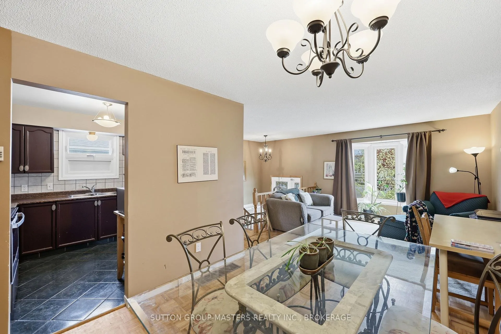 Photo 17 of 119 Dauphin Avenue, Kingston, Rideau — HOMEH