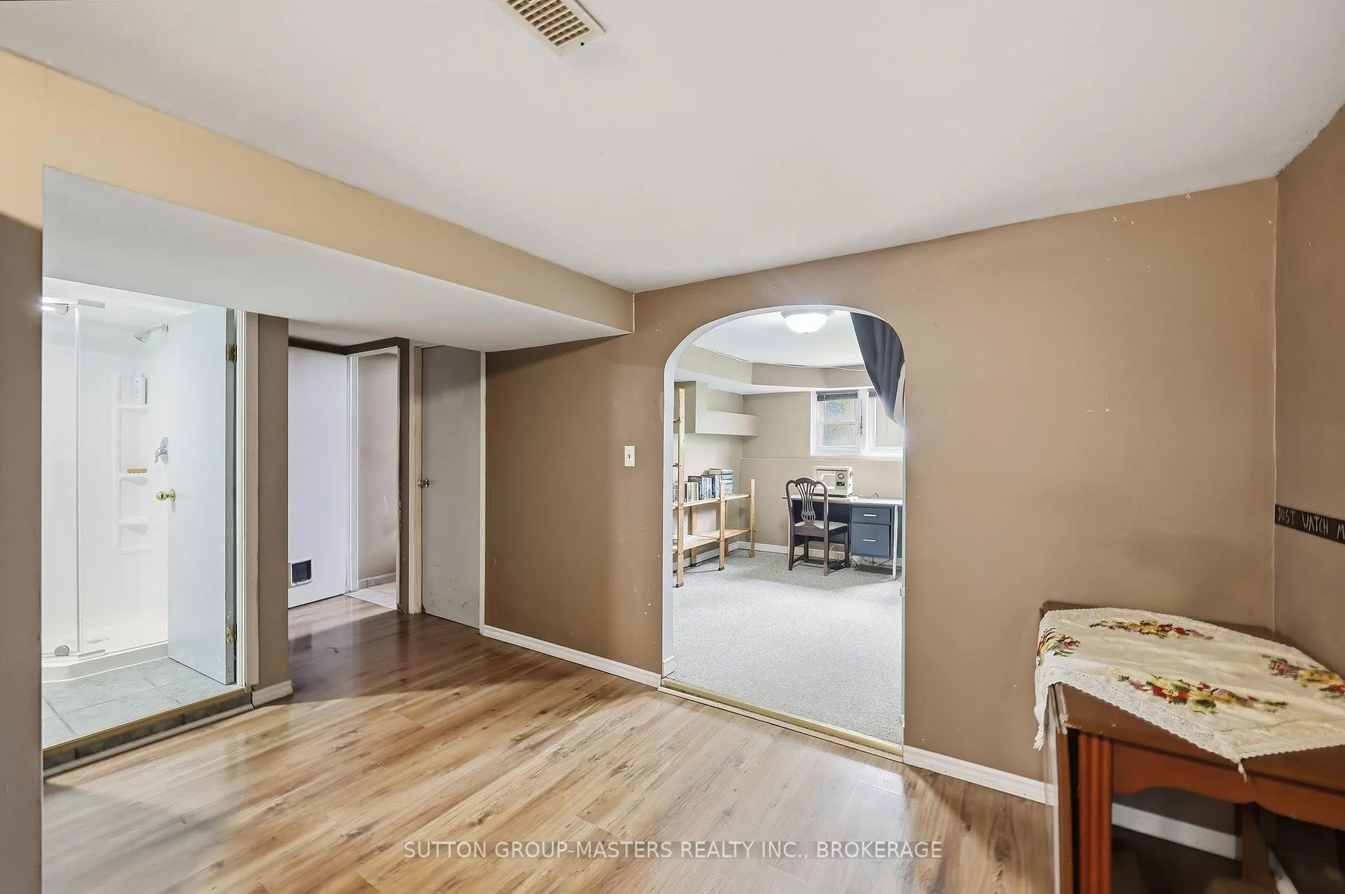Photo 33 of 119 Dauphin Avenue, Kingston, Rideau — HOMEH