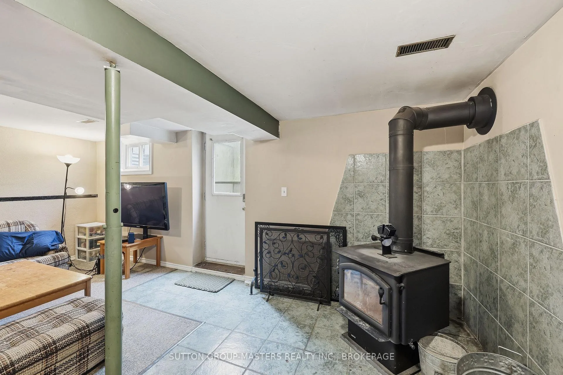 Photo 36 of 119 Dauphin Avenue, Kingston, Rideau — HOMEH