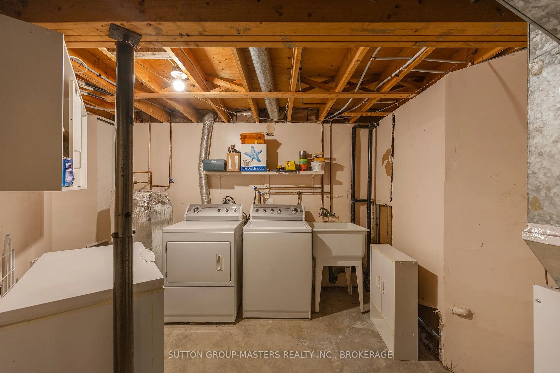 Photo 38 of 119 Dauphin Avenue, Kingston, Rideau — HOMEH