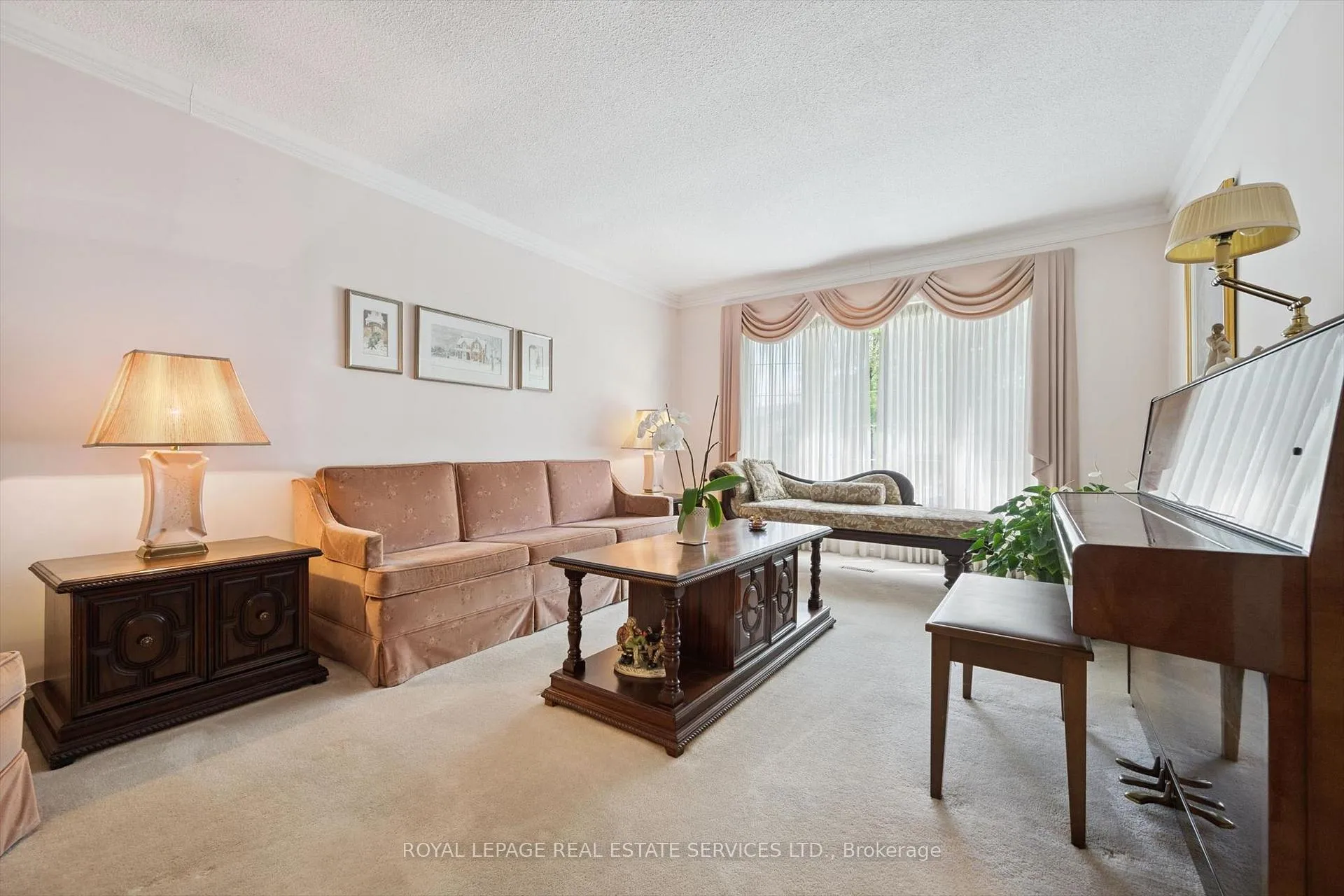 Photo 7 of 2067 Pen Street, Oakville, River Oaks — HOMEH