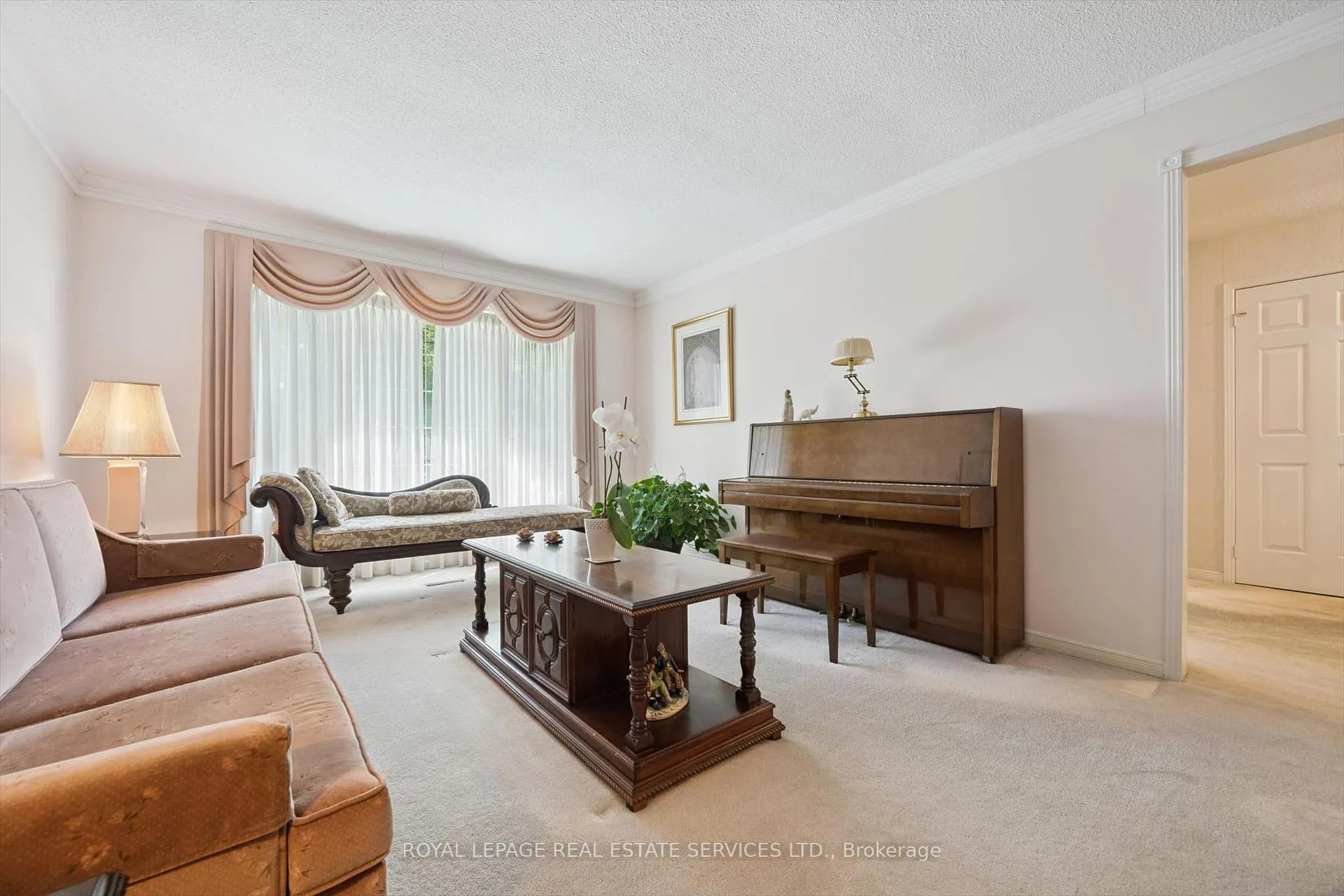 Photo 9 of 2067 Pen Street, Oakville, River Oaks — HOMEH