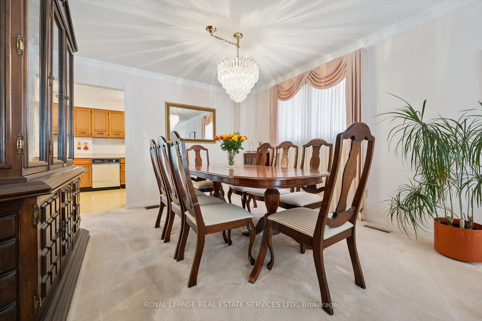Photo 11 of 2067 Pen Street, Oakville, River Oaks — HOMEH