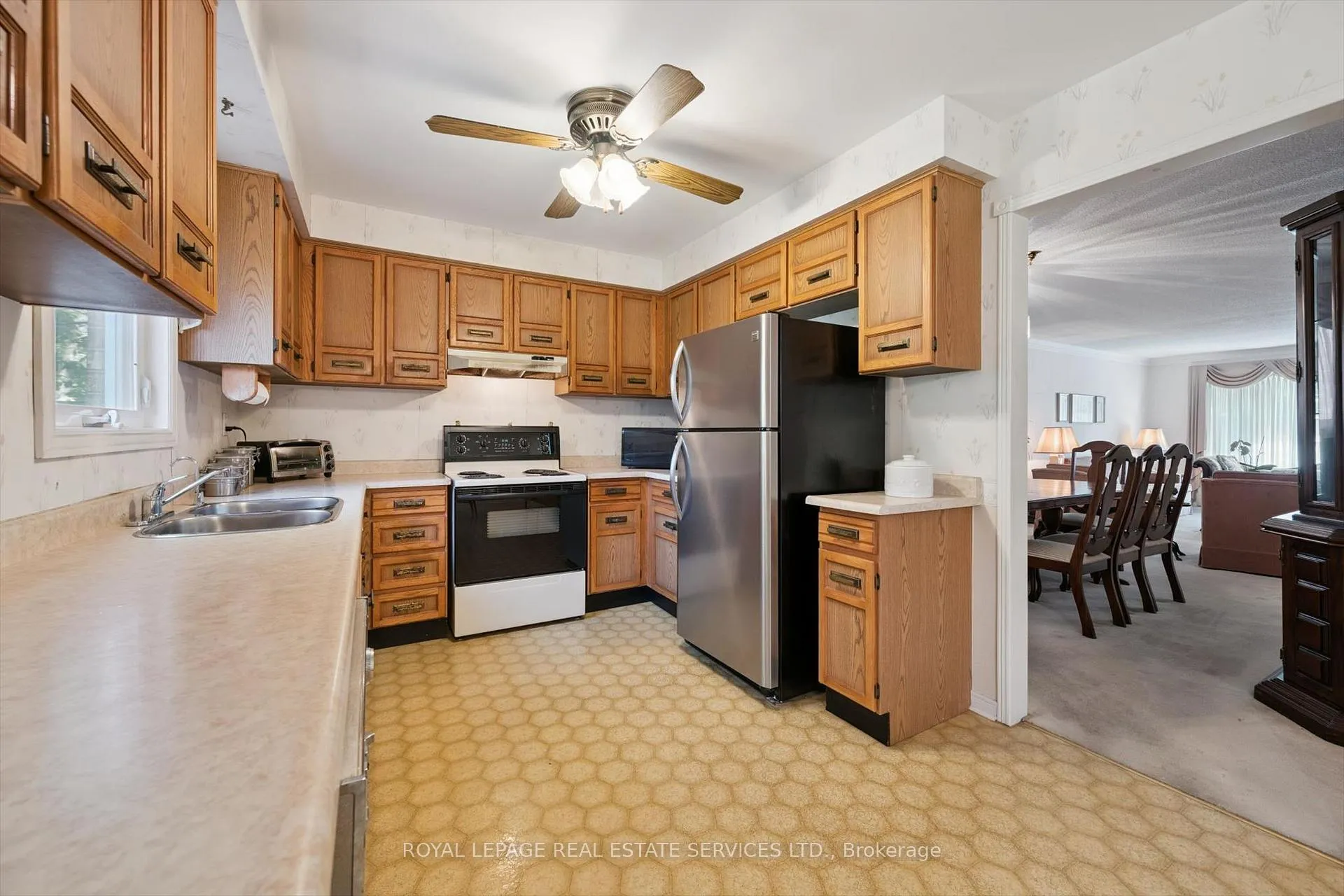 Photo 14 of 2067 Pen Street, Oakville, River Oaks — HOMEH