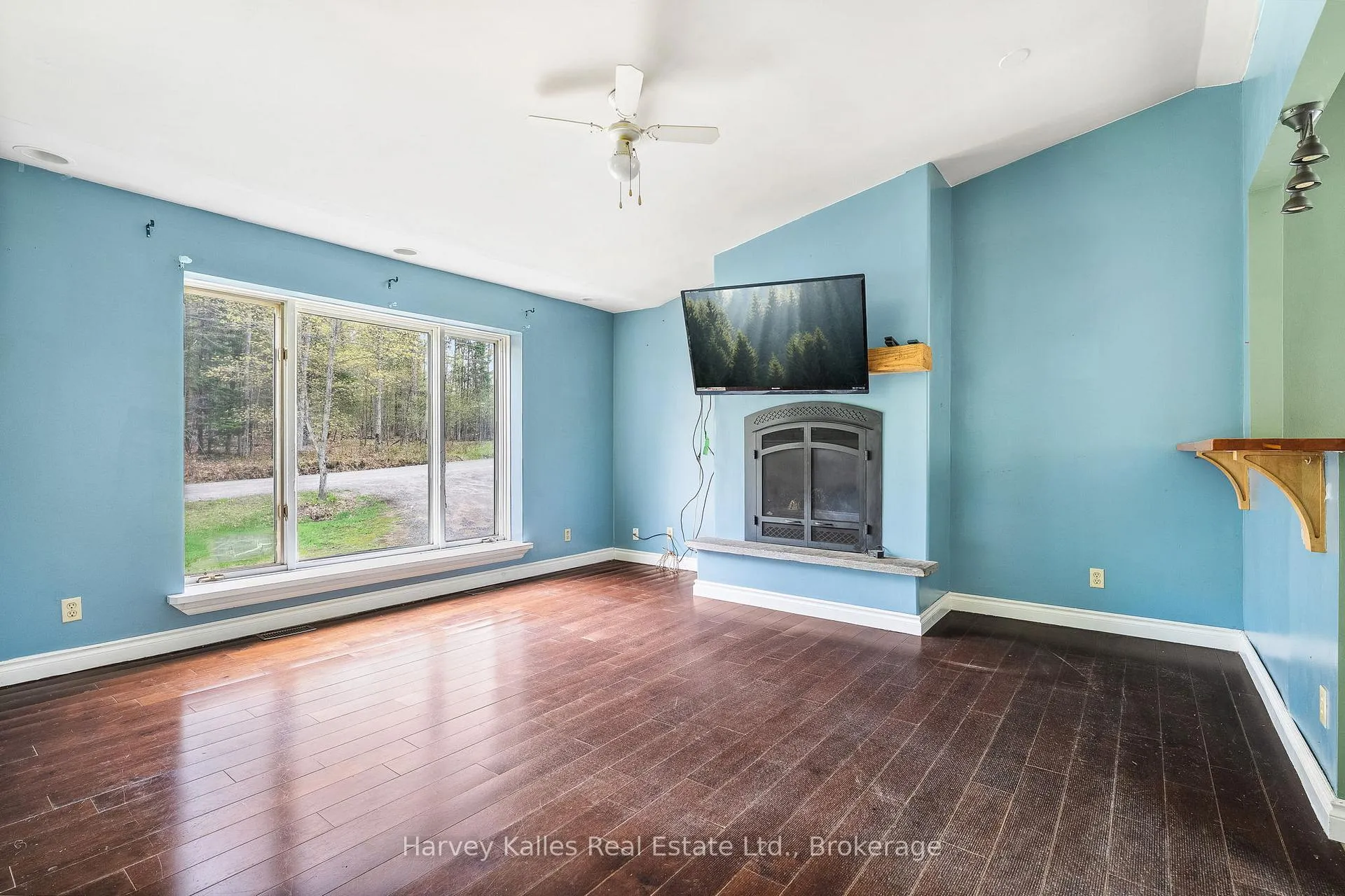 Photo 4 of 42 Old Centurion Road, Essa, Rural Essa — HOMEH