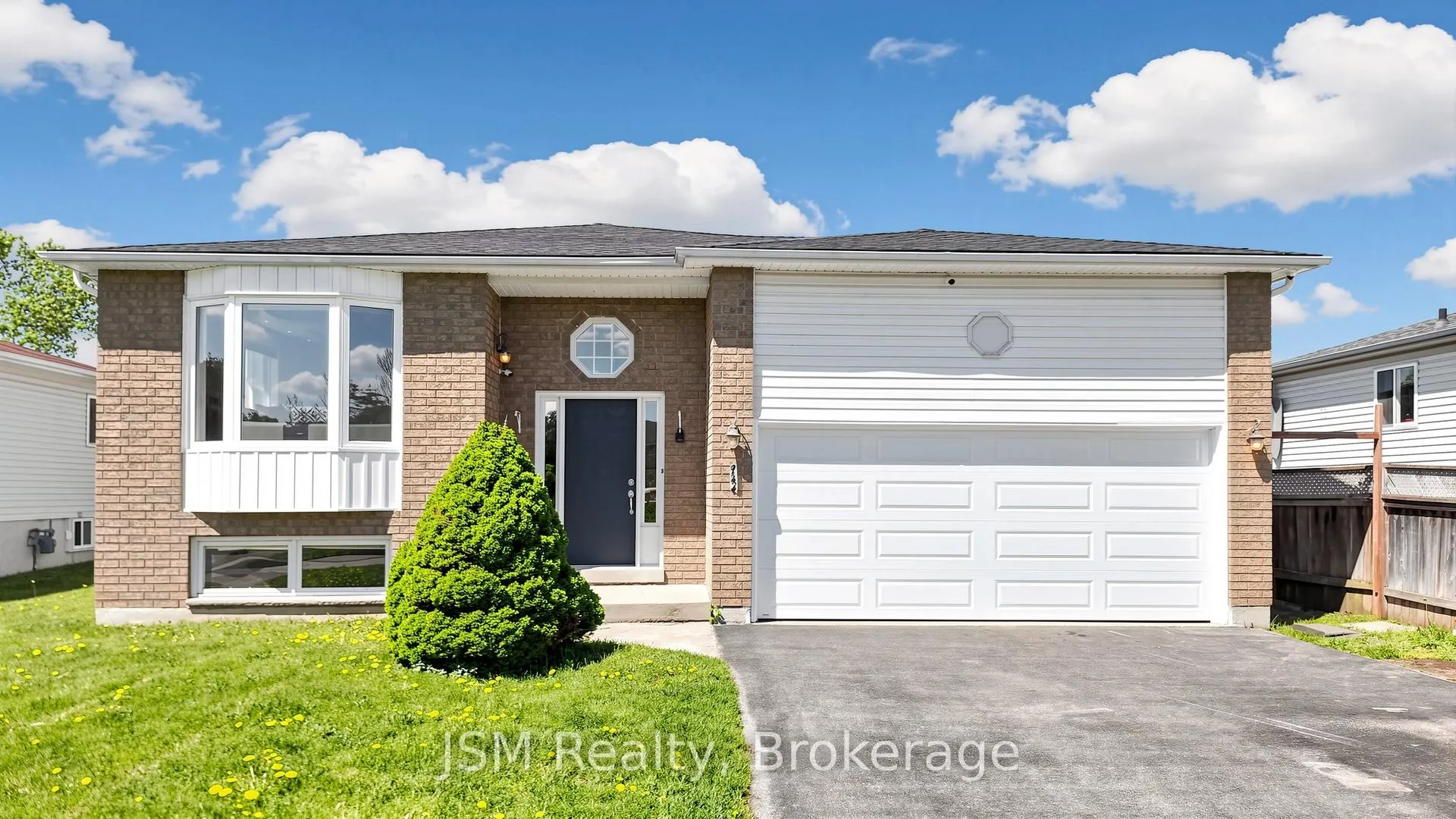 Photo 1 of 2516 Lloyd Street, Innisfil, Alcona — HOMEH