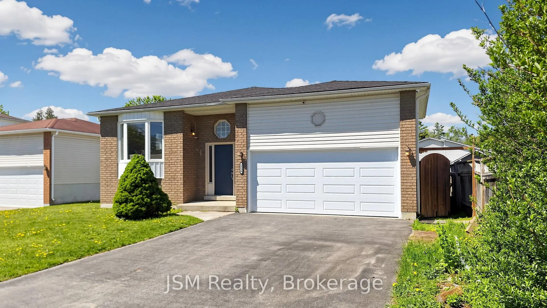 Photo 2 of 2516 Lloyd Street, Innisfil, Alcona — HOMEH