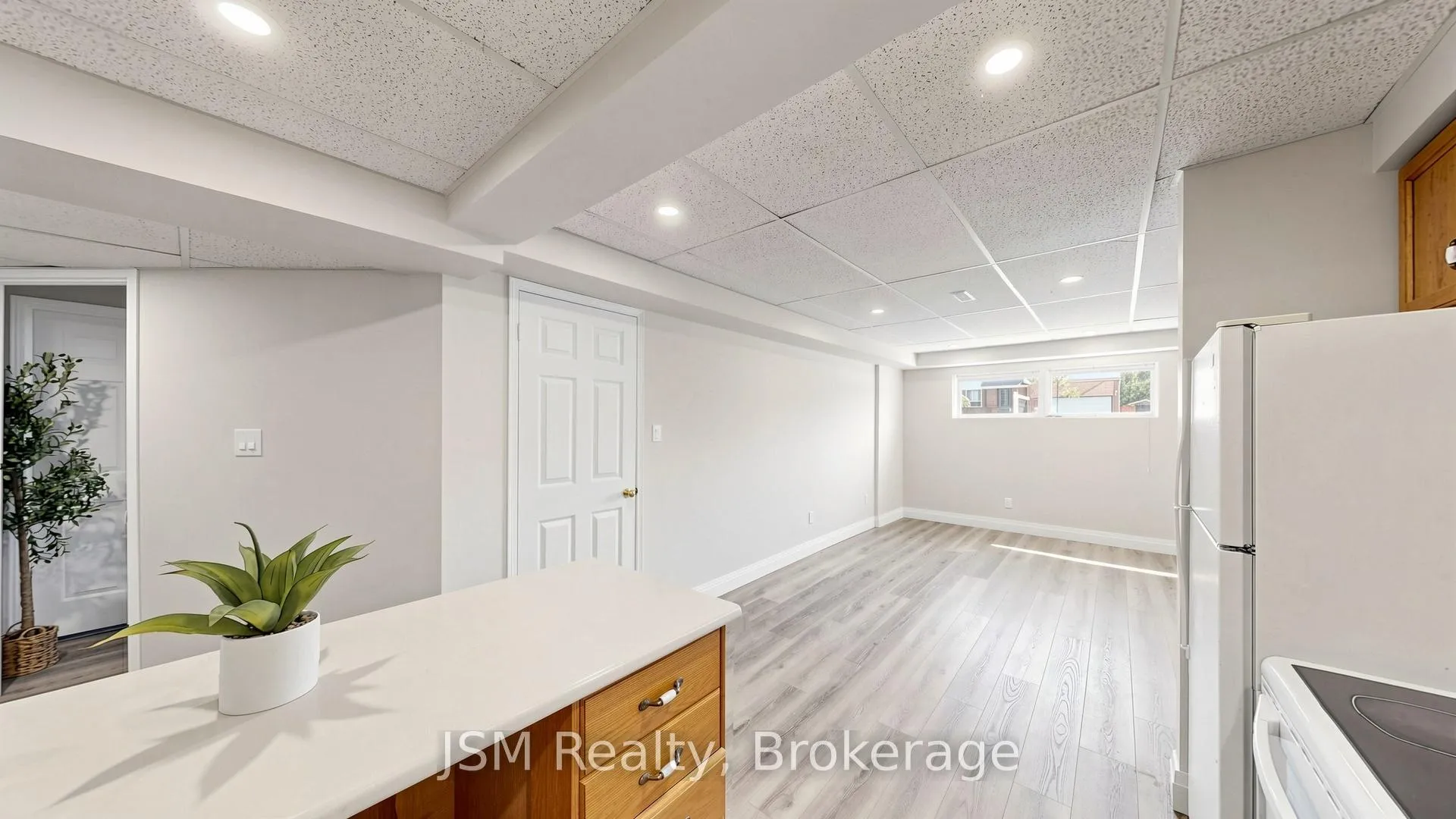 Photo 24 of 2516 Lloyd Street, Innisfil, Alcona — HOMEH