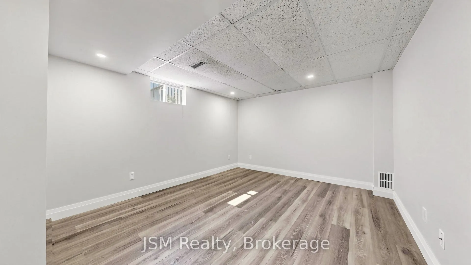 Photo 31 of 2516 Lloyd Street, Innisfil, Alcona — HOMEH