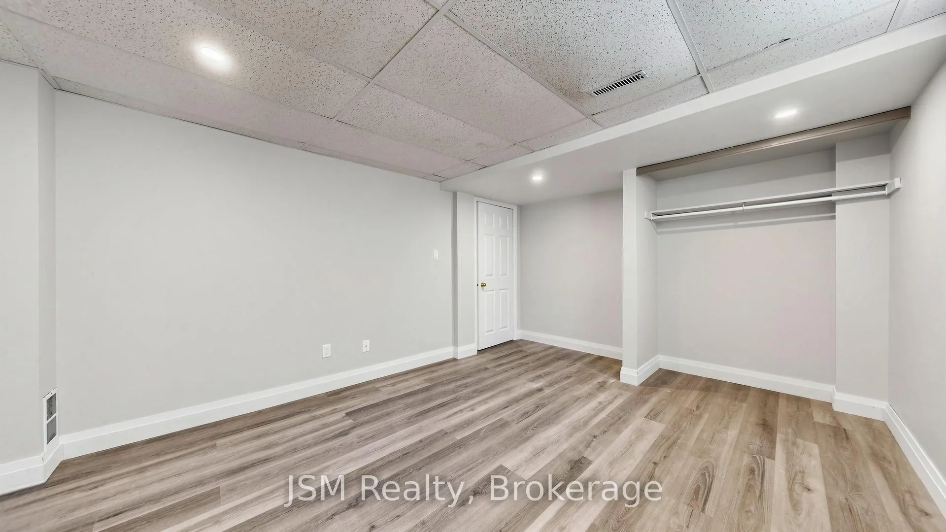 Photo 33 of 2516 Lloyd Street, Innisfil, Alcona — HOMEH
