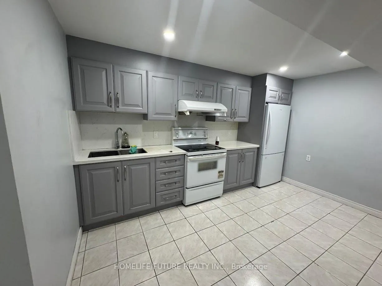 Photo 5 of Unit Bsmt, 19 Hummingbird Drive, Scarborough, Rouge — HOMEH