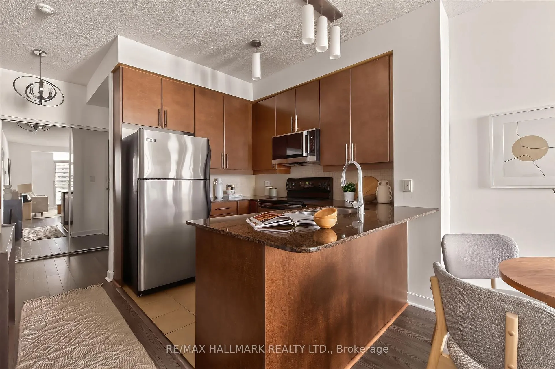 Photo 14 of Unit 2211, 18 Harbour Street, Toronto, Waterfront Communities — HOMEH