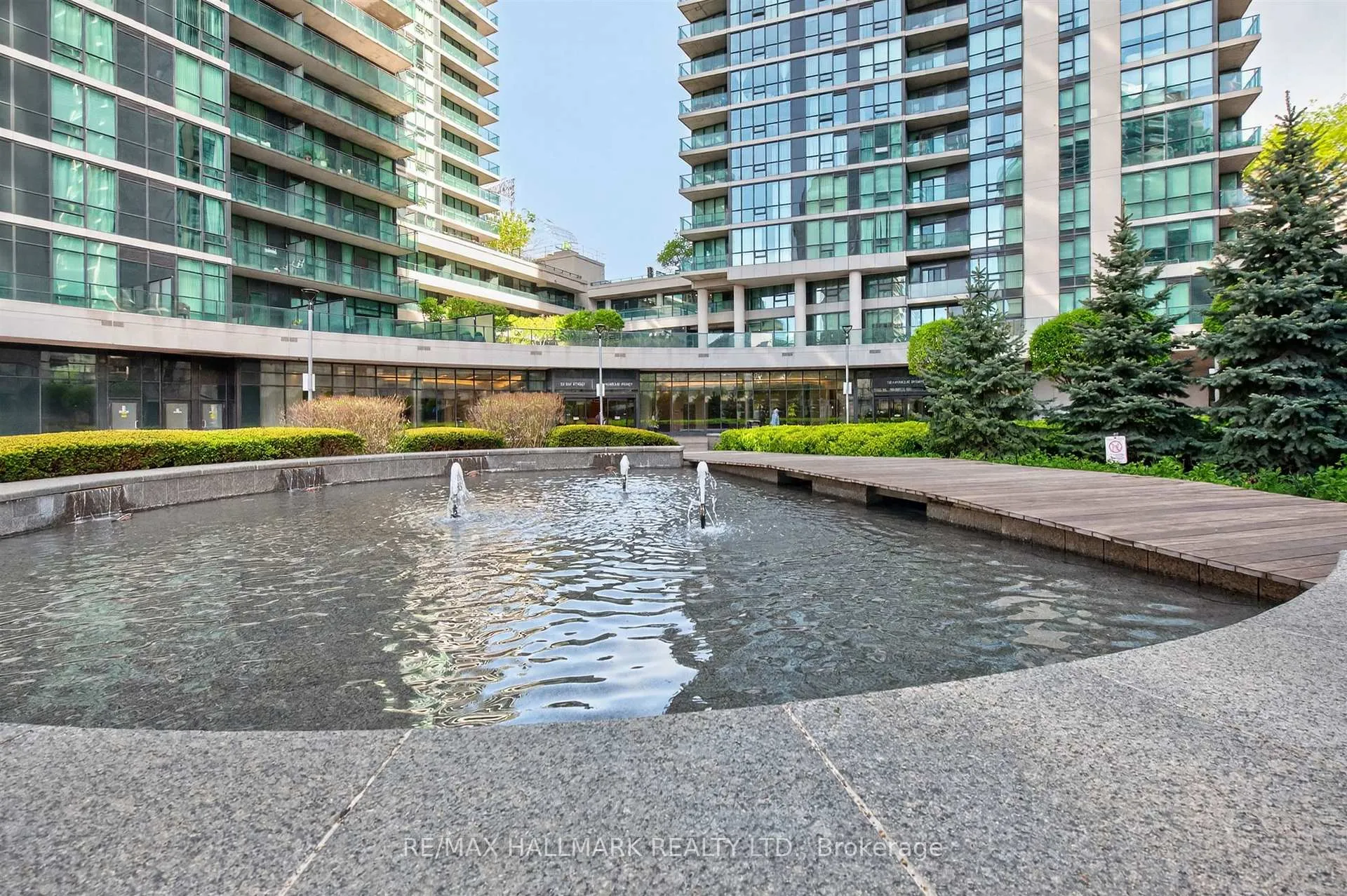 Photo 40 of Unit 2211, 18 Harbour Street, Toronto, Waterfront Communities — HOMEH