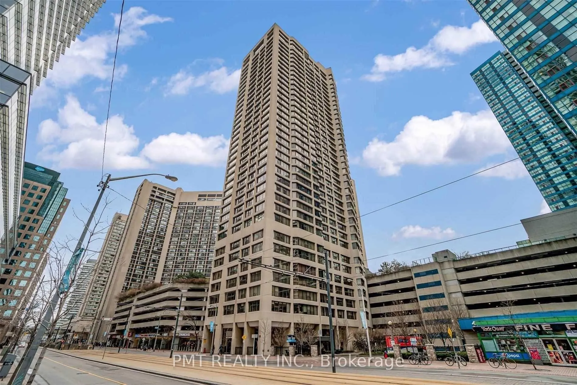 Photo 1 of Unit 3315, 55 Harbour Square, Toronto, Waterfront Communities — HOMEH