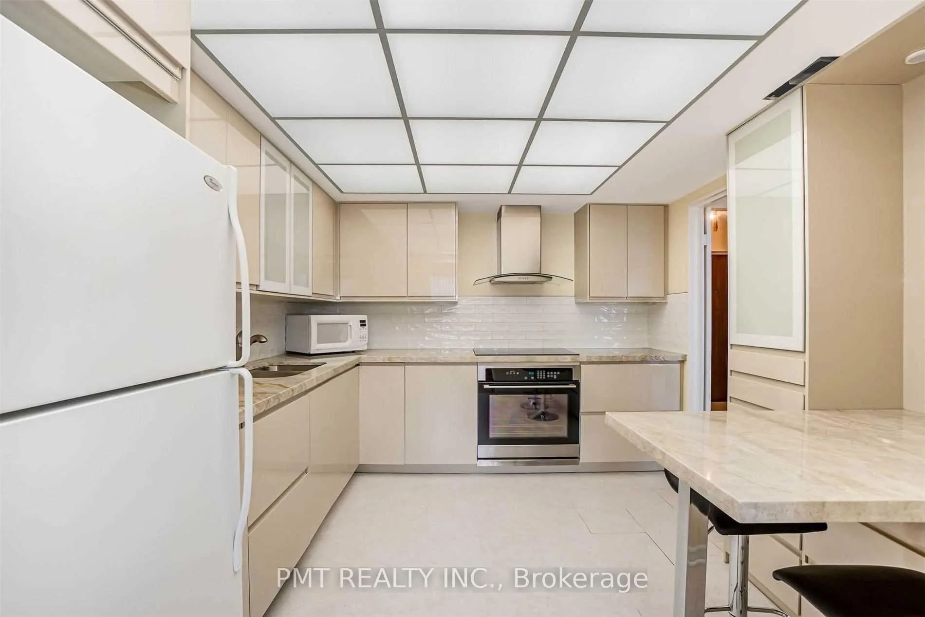 Photo 10 of Unit 3315, 55 Harbour Square, Toronto, Waterfront Communities — HOMEH