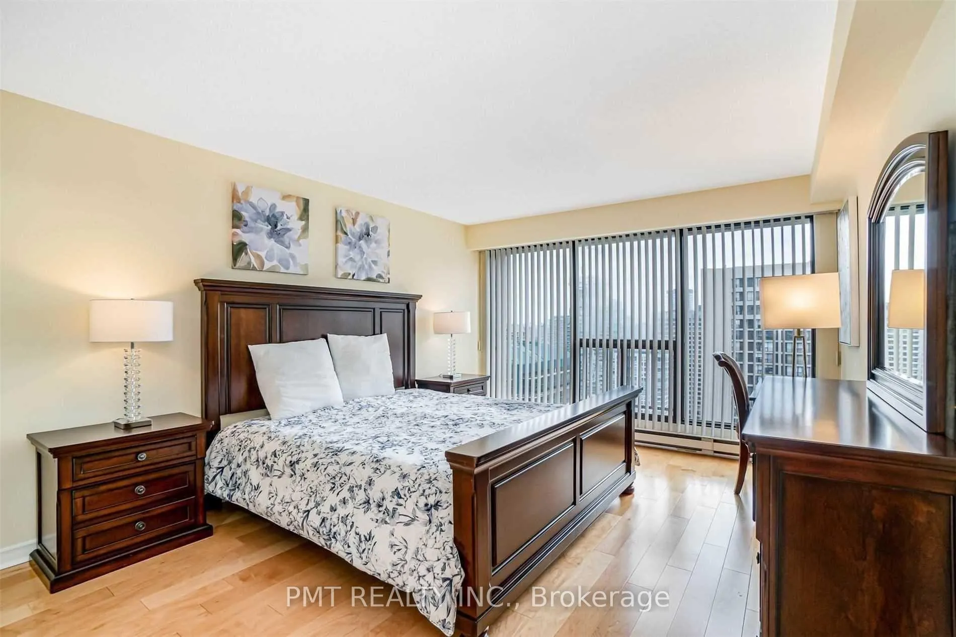 Photo 12 of Unit 3315, 55 Harbour Square, Toronto, Waterfront Communities — HOMEH