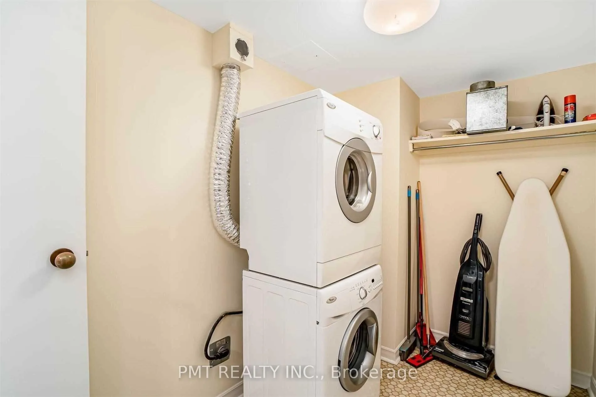 Photo 18 of Unit 3315, 55 Harbour Square, Toronto, Waterfront Communities — HOMEH