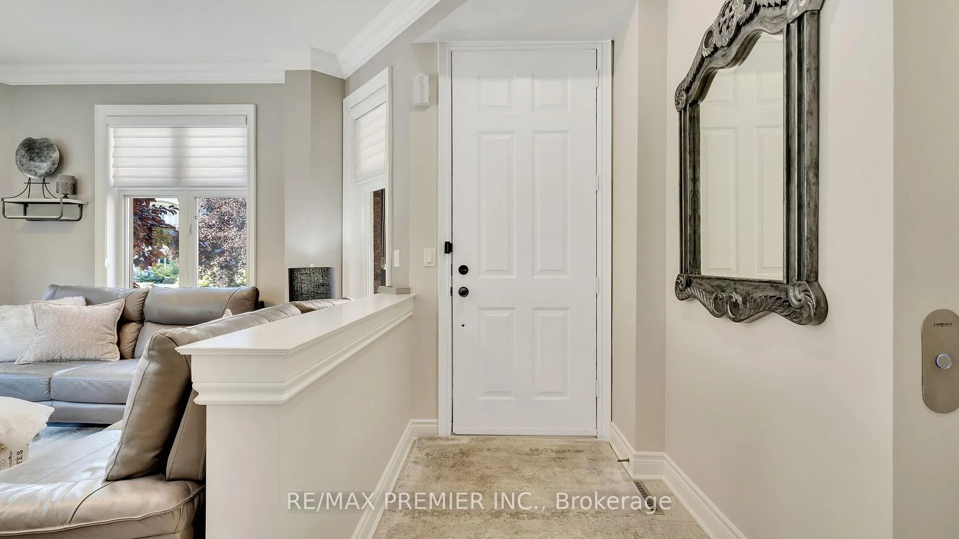 Photo 6 of 10 Henry Peters Lane, Vaughan, East Woodbridge — HOMEH