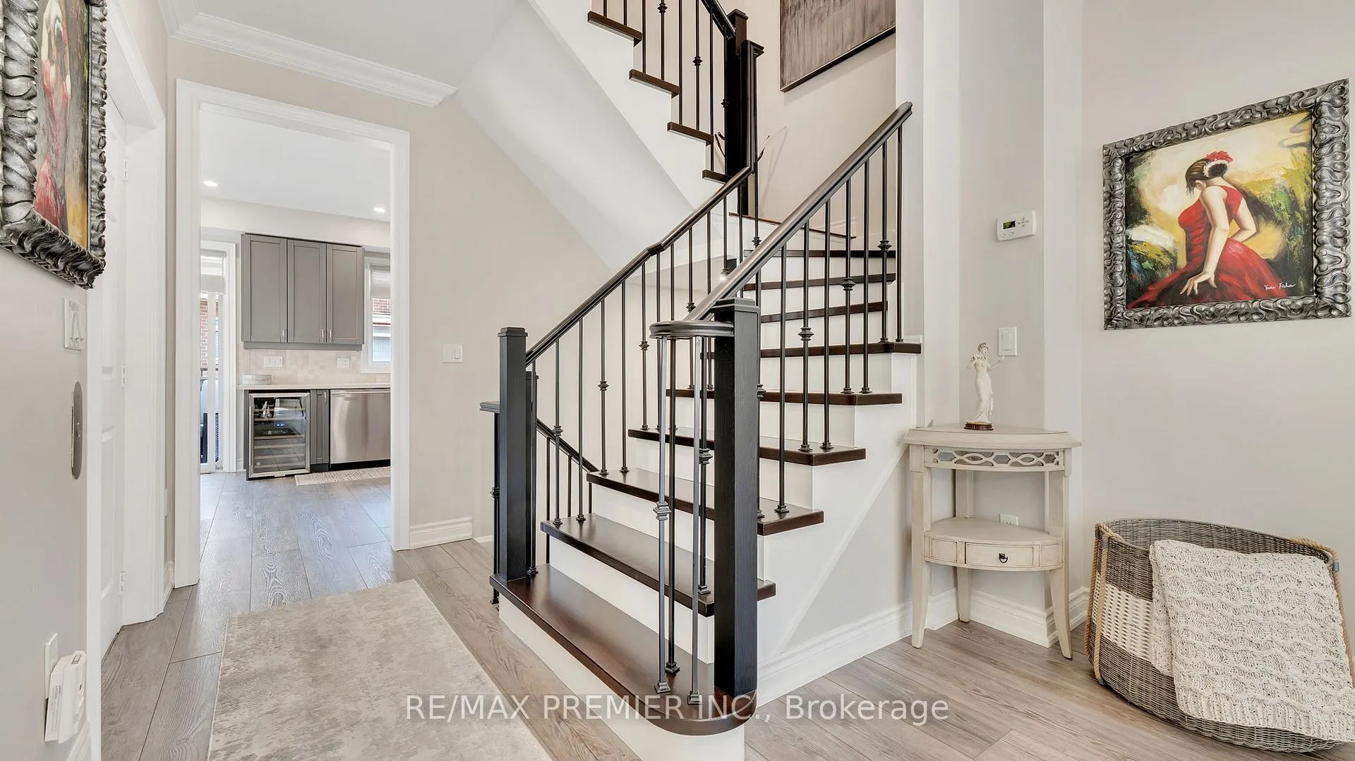 Photo 13 of 10 Henry Peters Lane, Vaughan, East Woodbridge — HOMEH