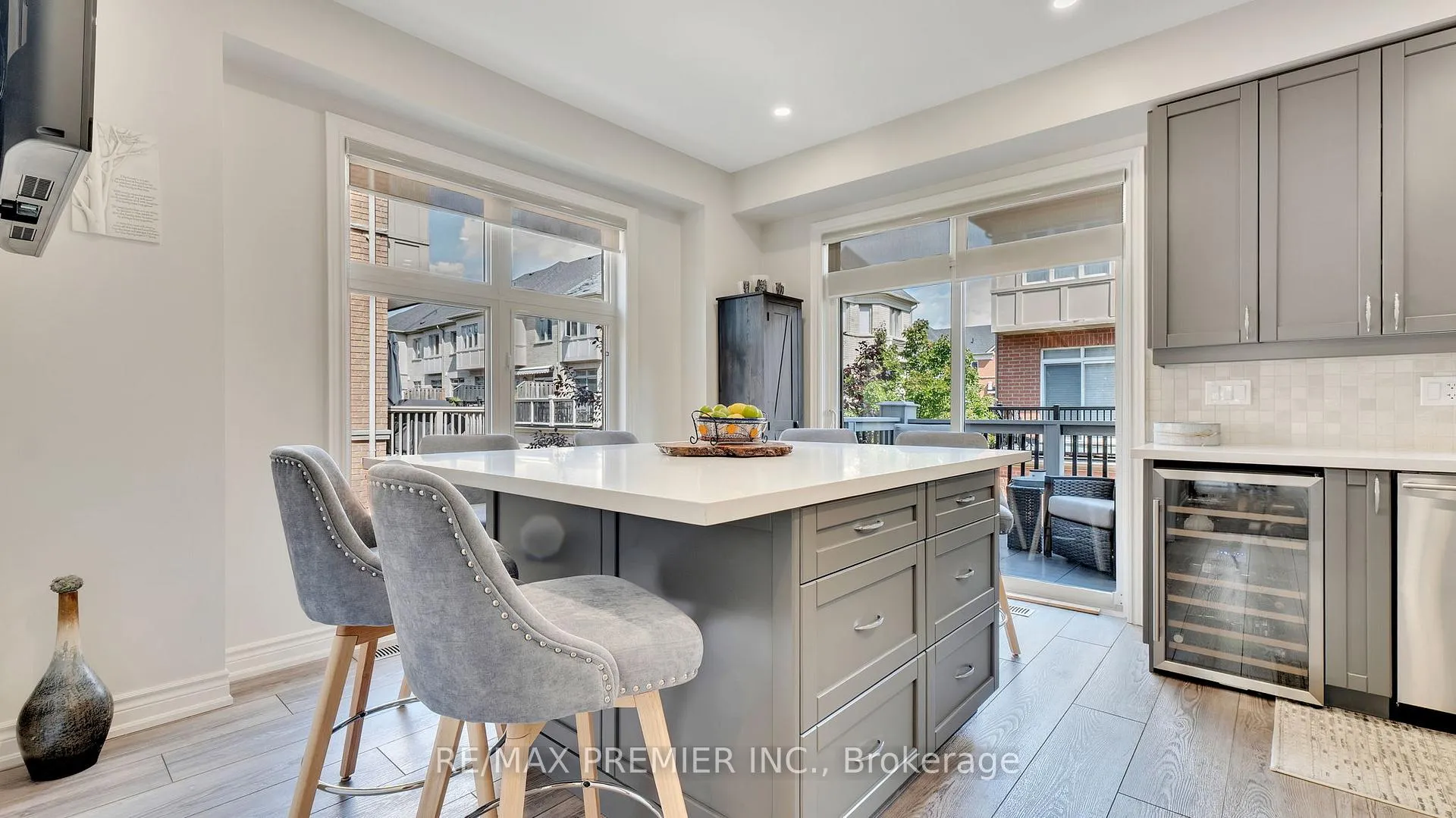 Photo 19 of 10 Henry Peters Lane, Vaughan, East Woodbridge — HOMEH
