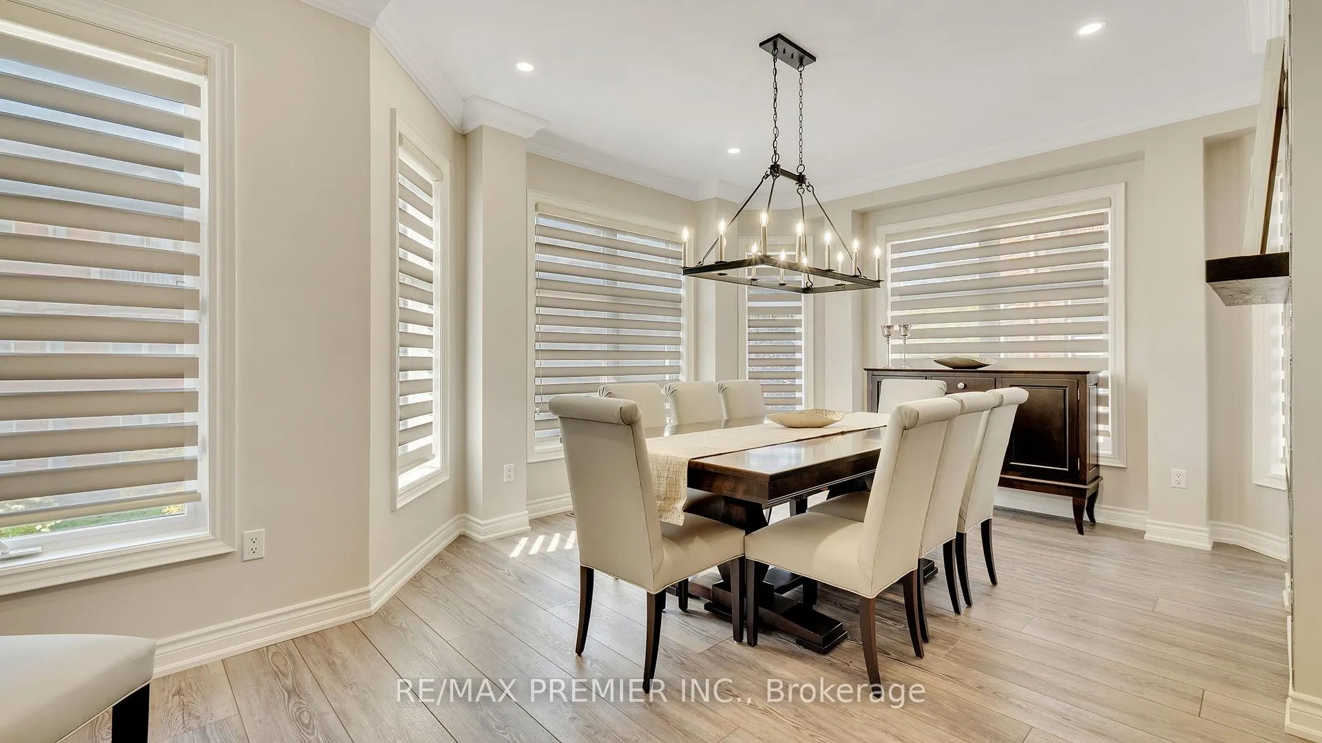 Photo 24 of 10 Henry Peters Lane, Vaughan, East Woodbridge — HOMEH