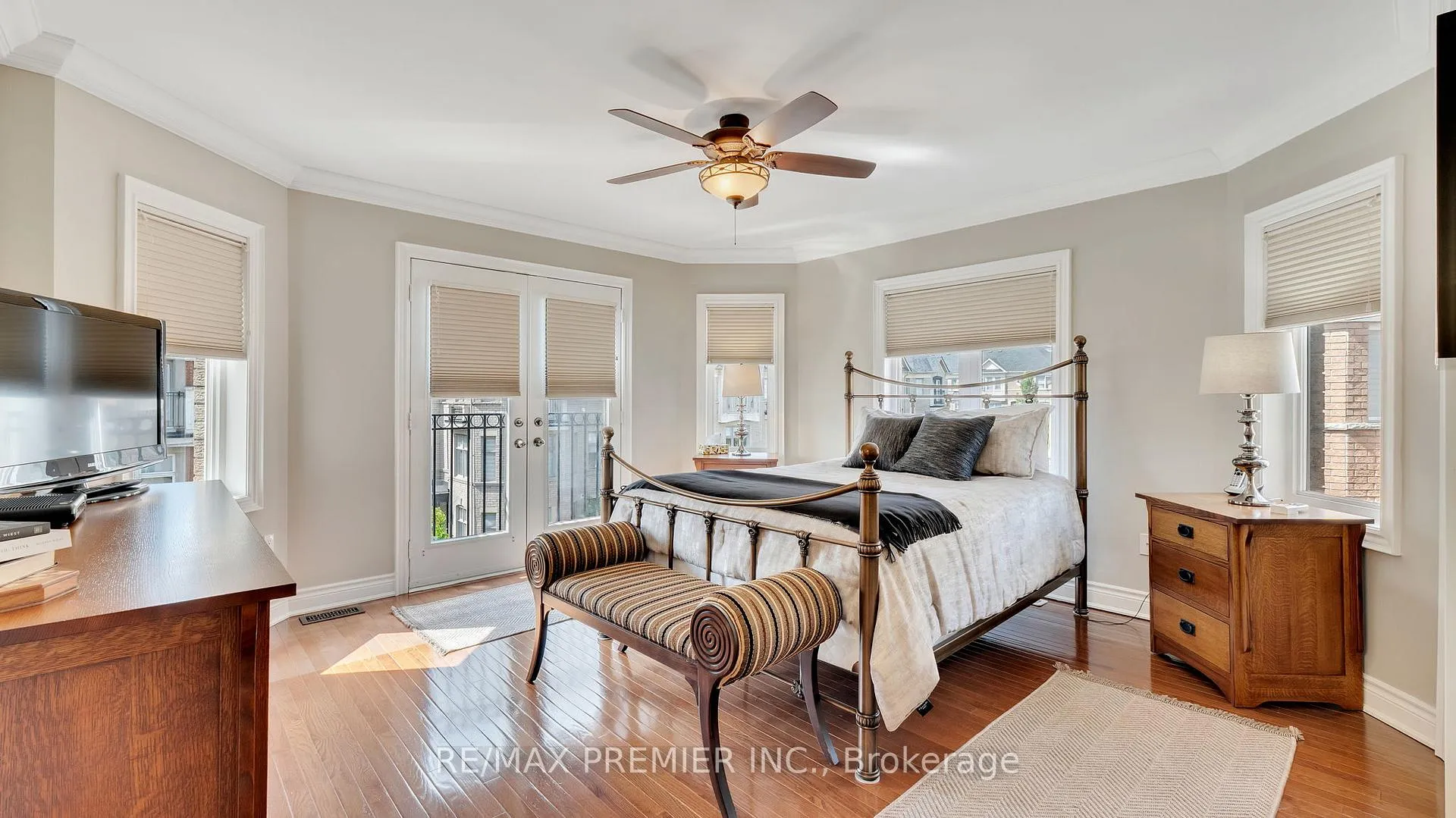 Photo 27 of 10 Henry Peters Lane, Vaughan, East Woodbridge — HOMEH
