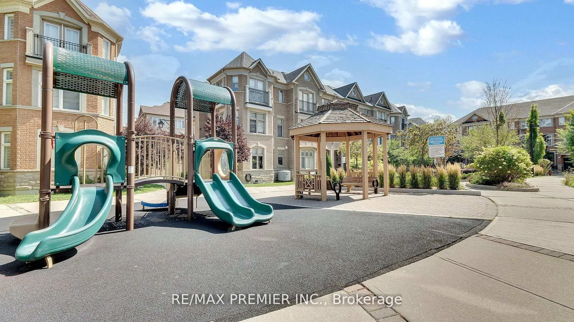 Photo 46 of 10 Henry Peters Lane, Vaughan, East Woodbridge — HOMEH