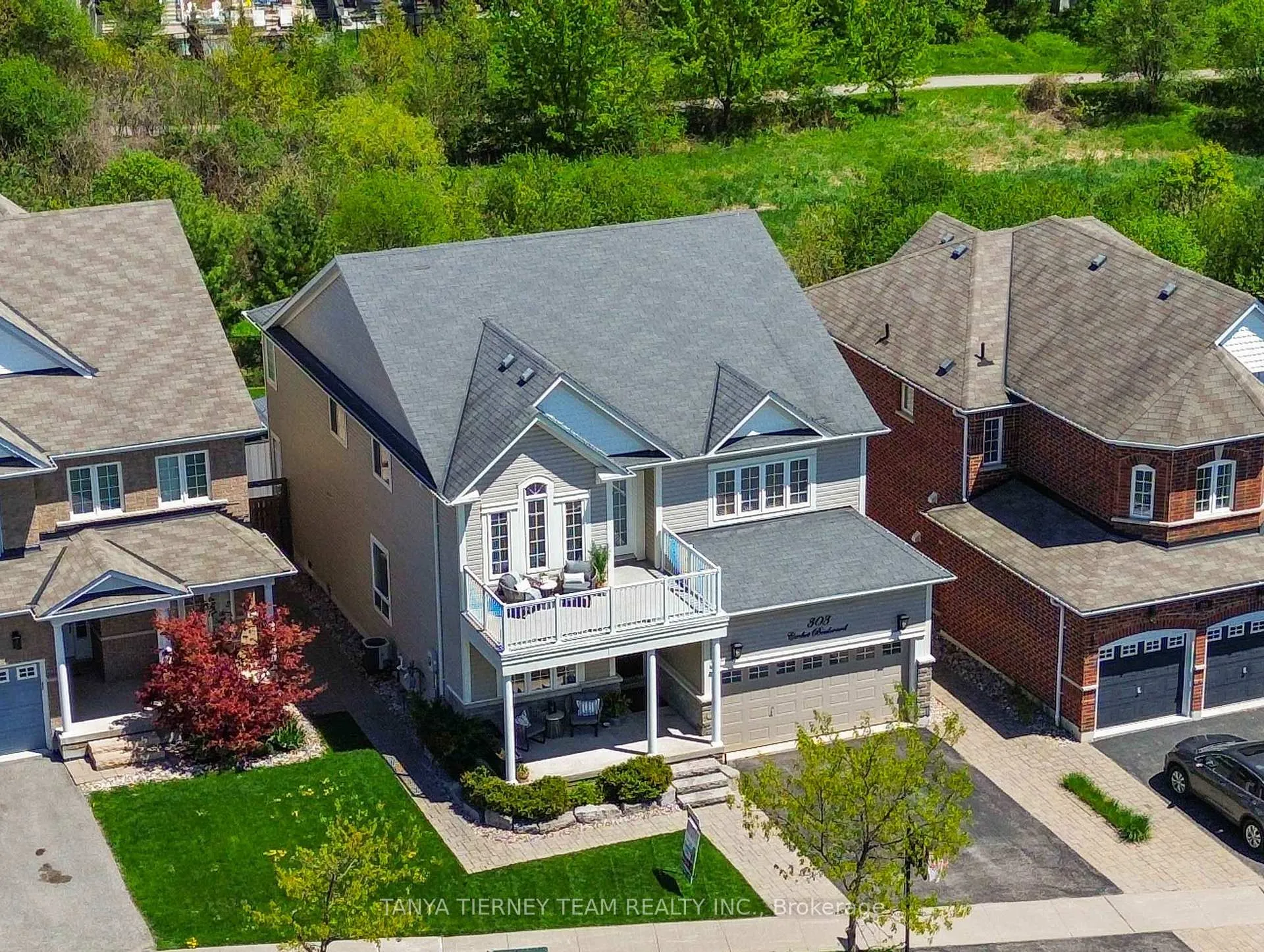 Photo 1 of 303 Cachet Boulevard, Whitby, Brooklin — HOMEH