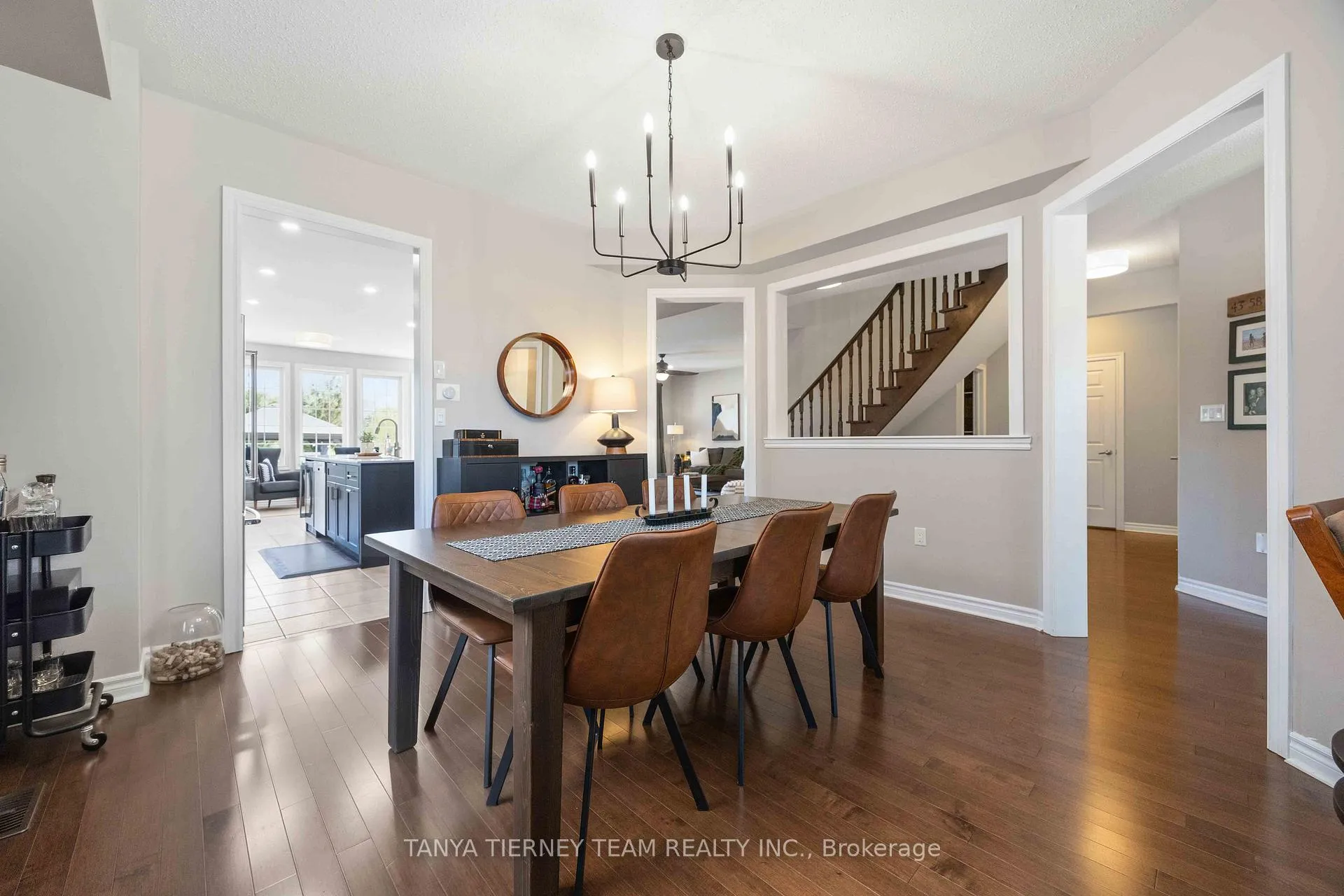 Photo 9 of 303 Cachet Boulevard, Whitby, Brooklin — HOMEH
