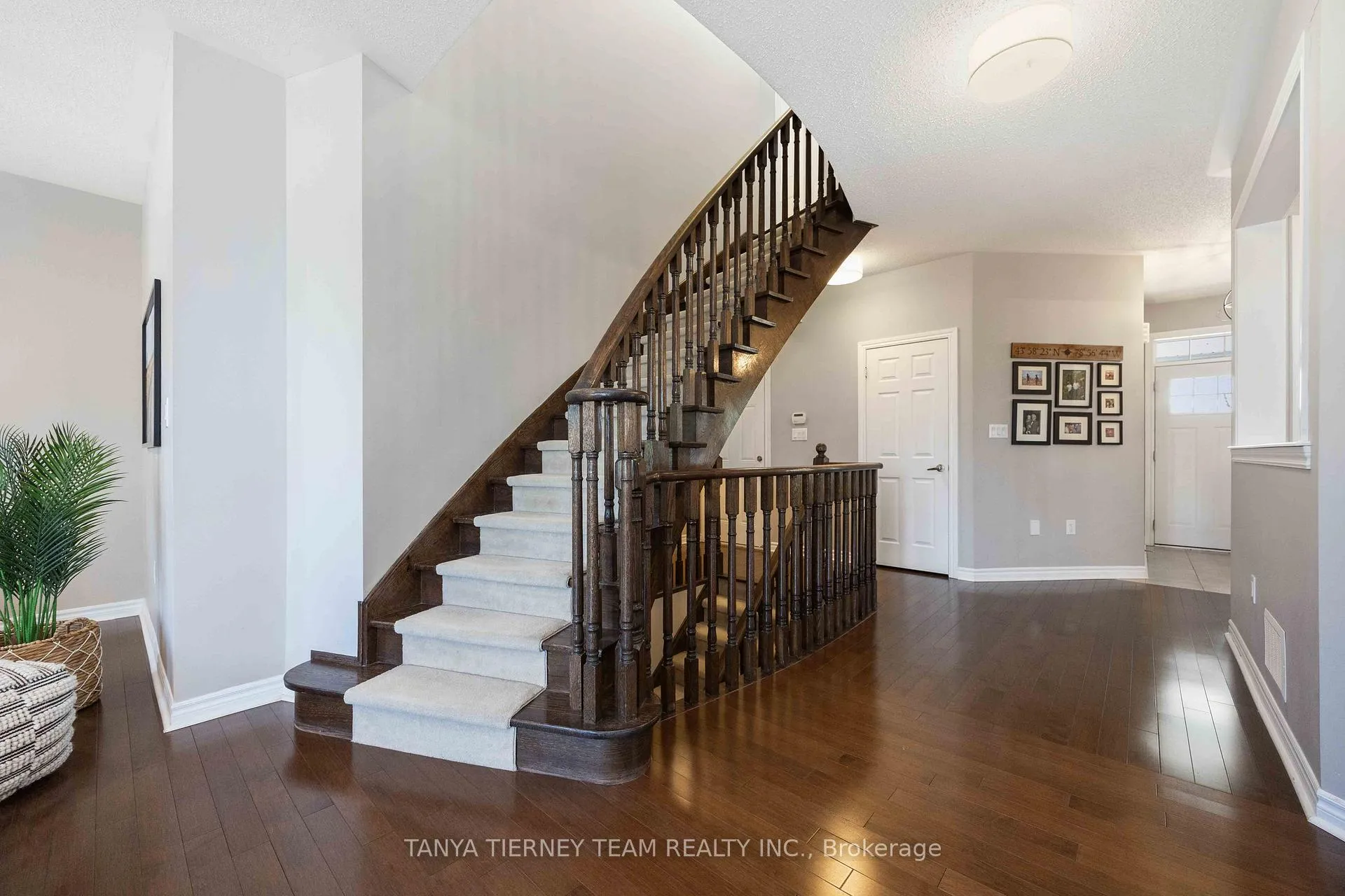 Photo 19 of 303 Cachet Boulevard, Whitby, Brooklin — HOMEH