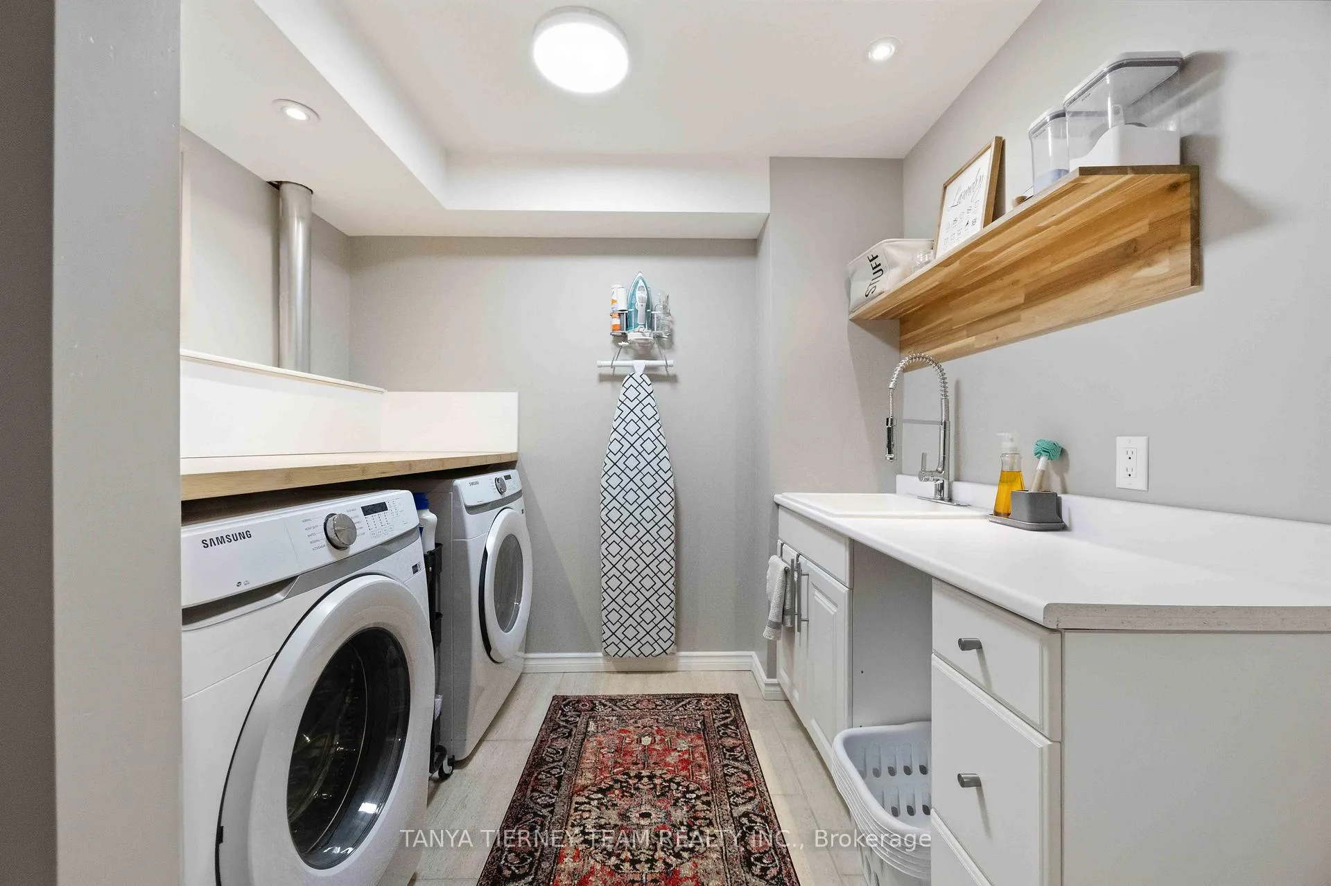 Photo 38 of 303 Cachet Boulevard, Whitby, Brooklin — HOMEH