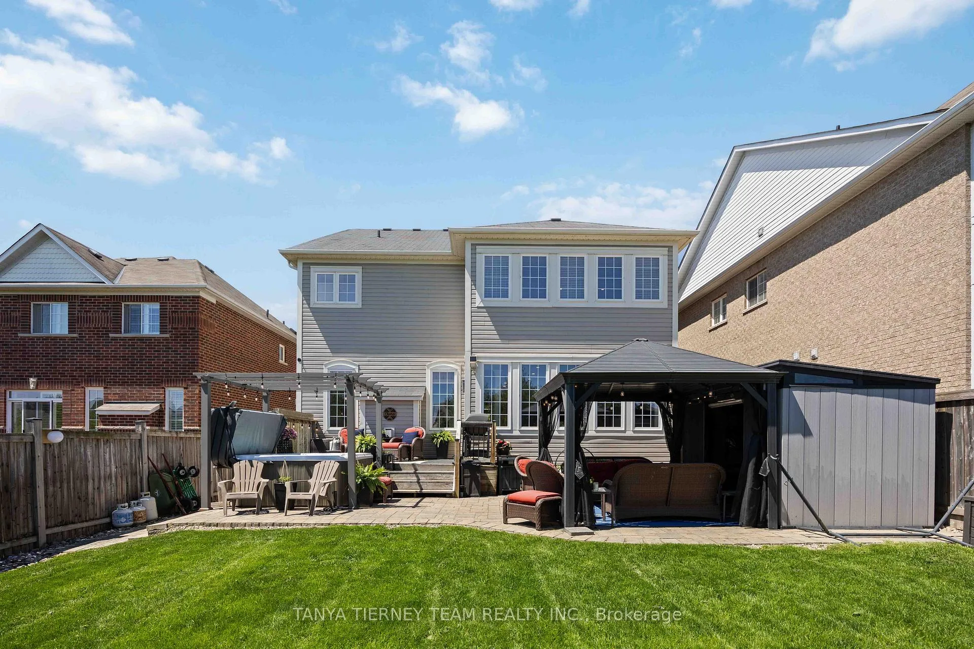 Photo 43 of 303 Cachet Boulevard, Whitby, Brooklin — HOMEH