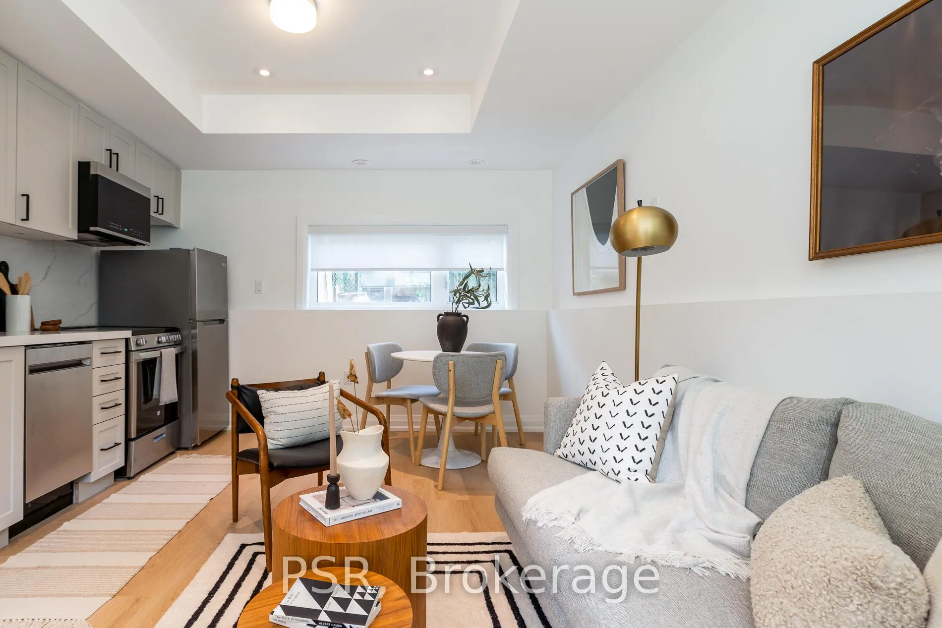 Photo 7 of Unit E, 218 Aileen Avenue E, Toronto, Keelesdale-Eglinton West — HOMEH