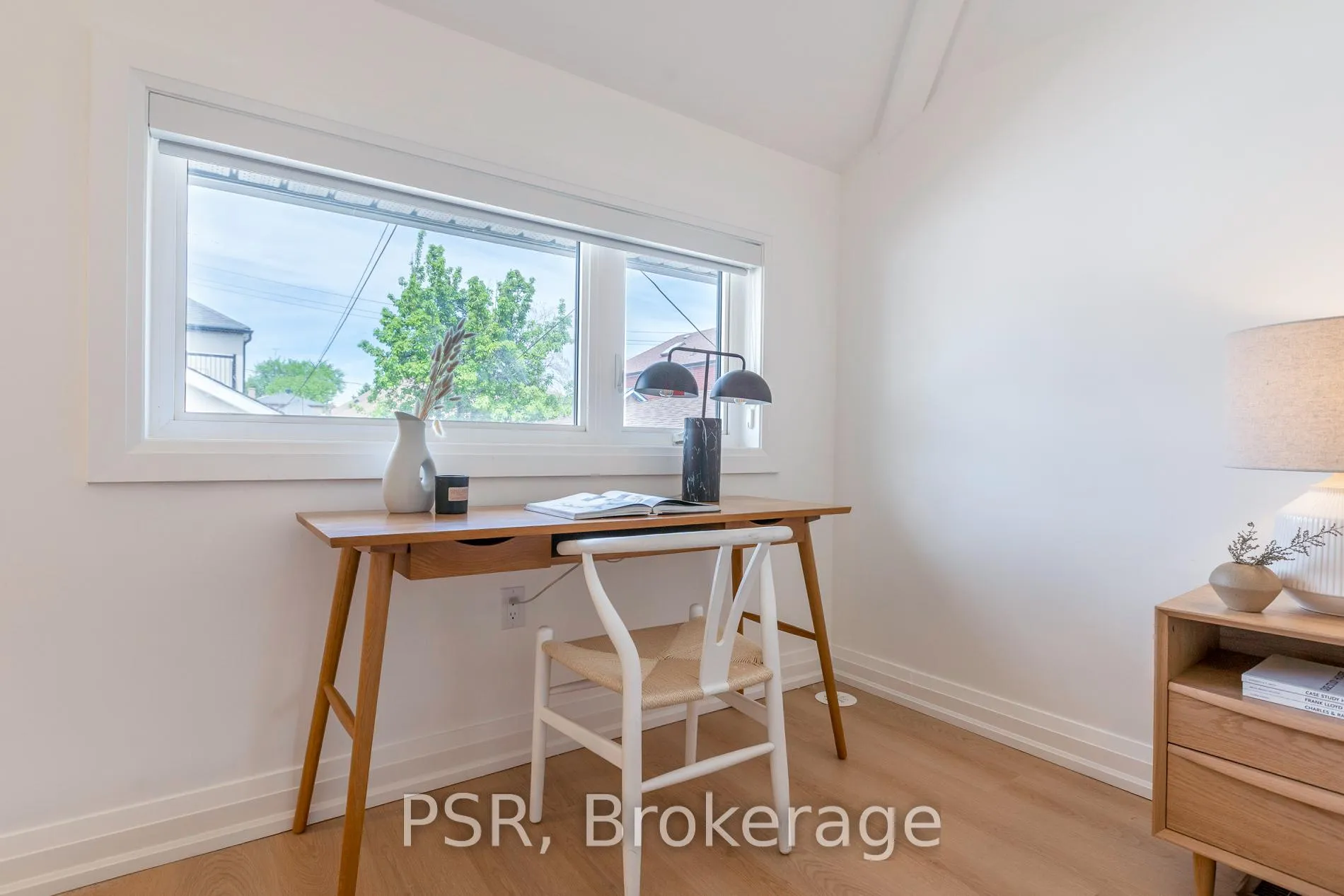 Photo 12 of Unit E, 218 Aileen Avenue E, Toronto, Keelesdale-Eglinton West — HOMEH