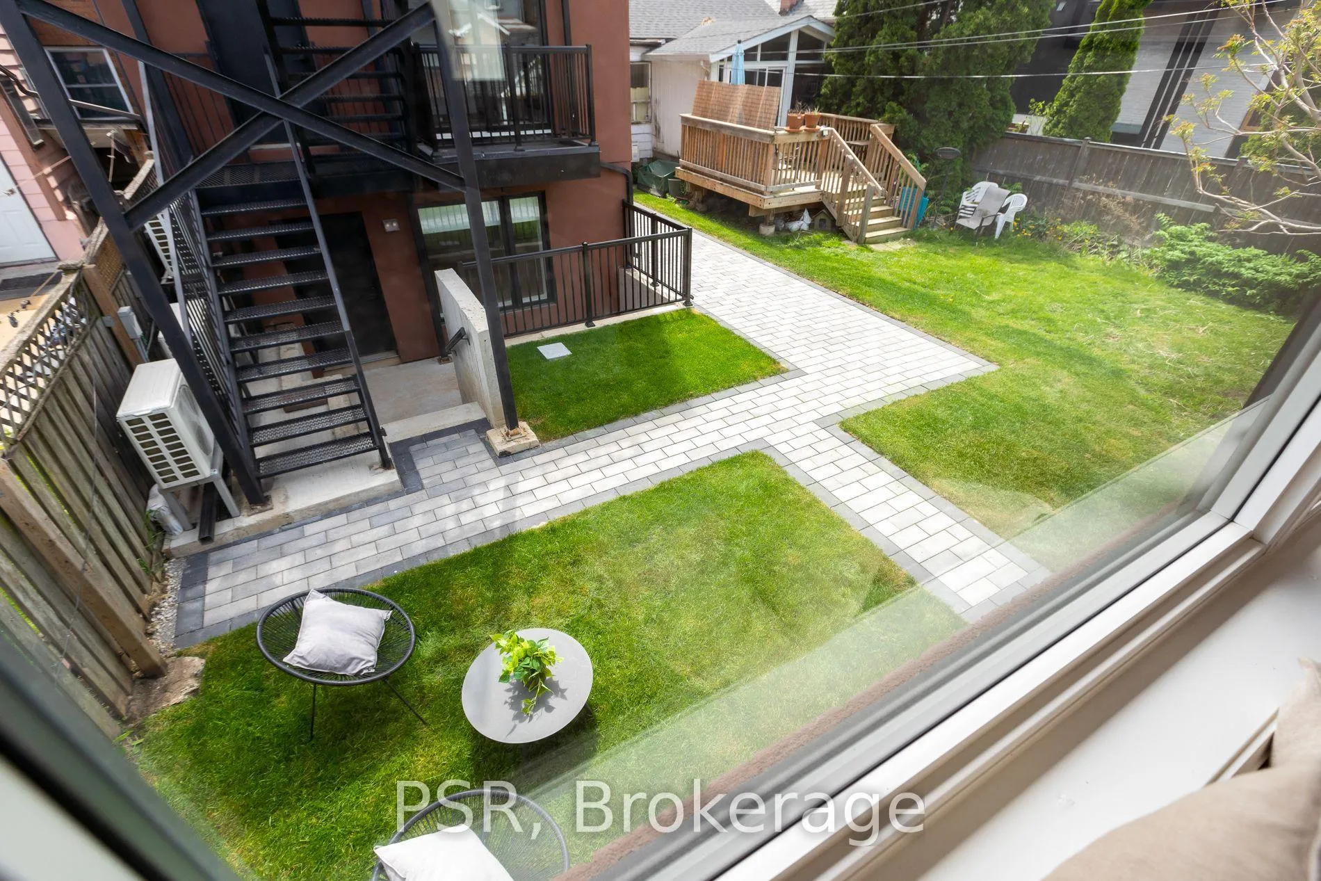Photo 13 of Unit E, 218 Aileen Avenue E, Toronto, Keelesdale-Eglinton West — HOMEH